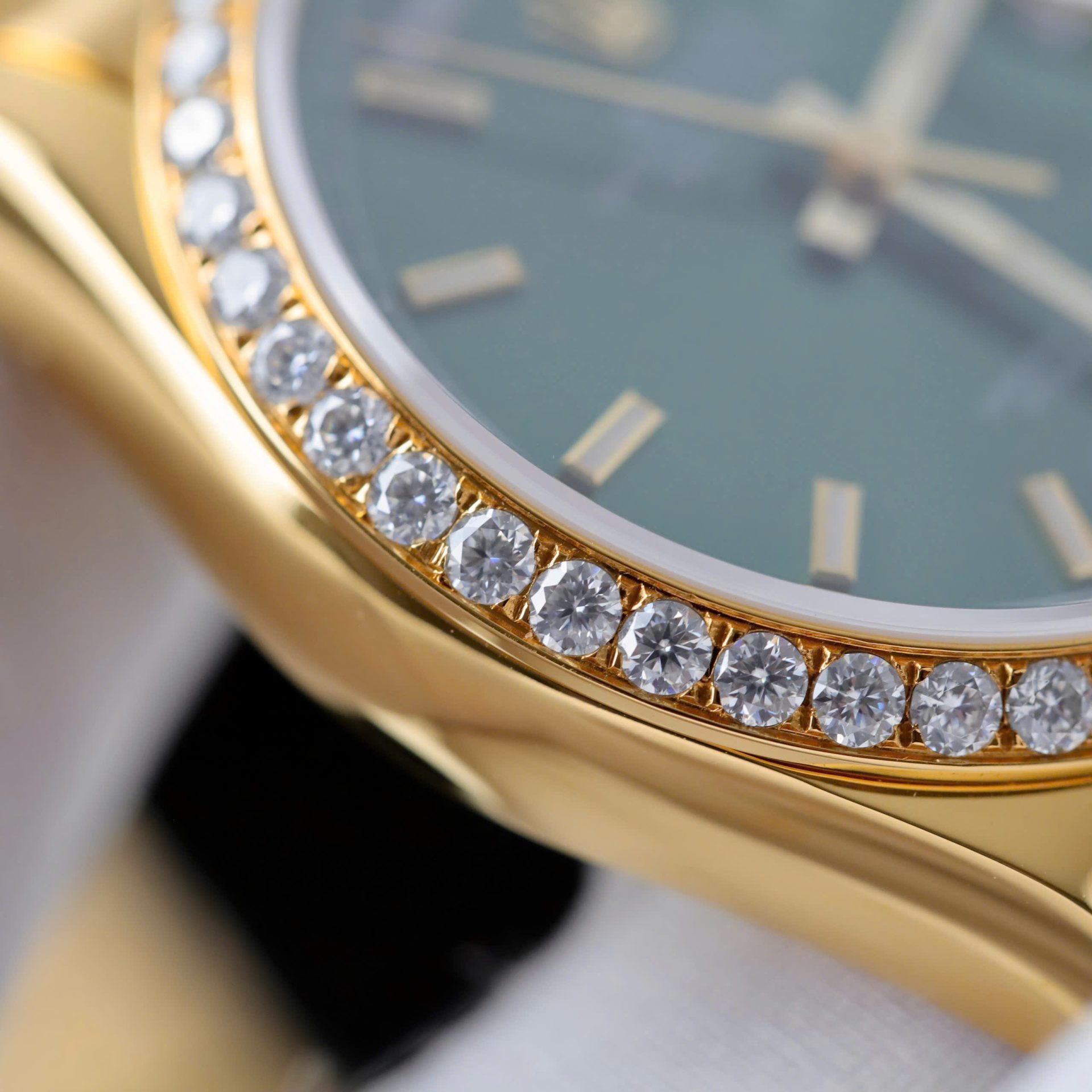 Rolex Day-Date Dial Green Replica Watch Gold Wrapped + Diamonds Moissanite Hong Kong 36mm - Elite Watch Atelier