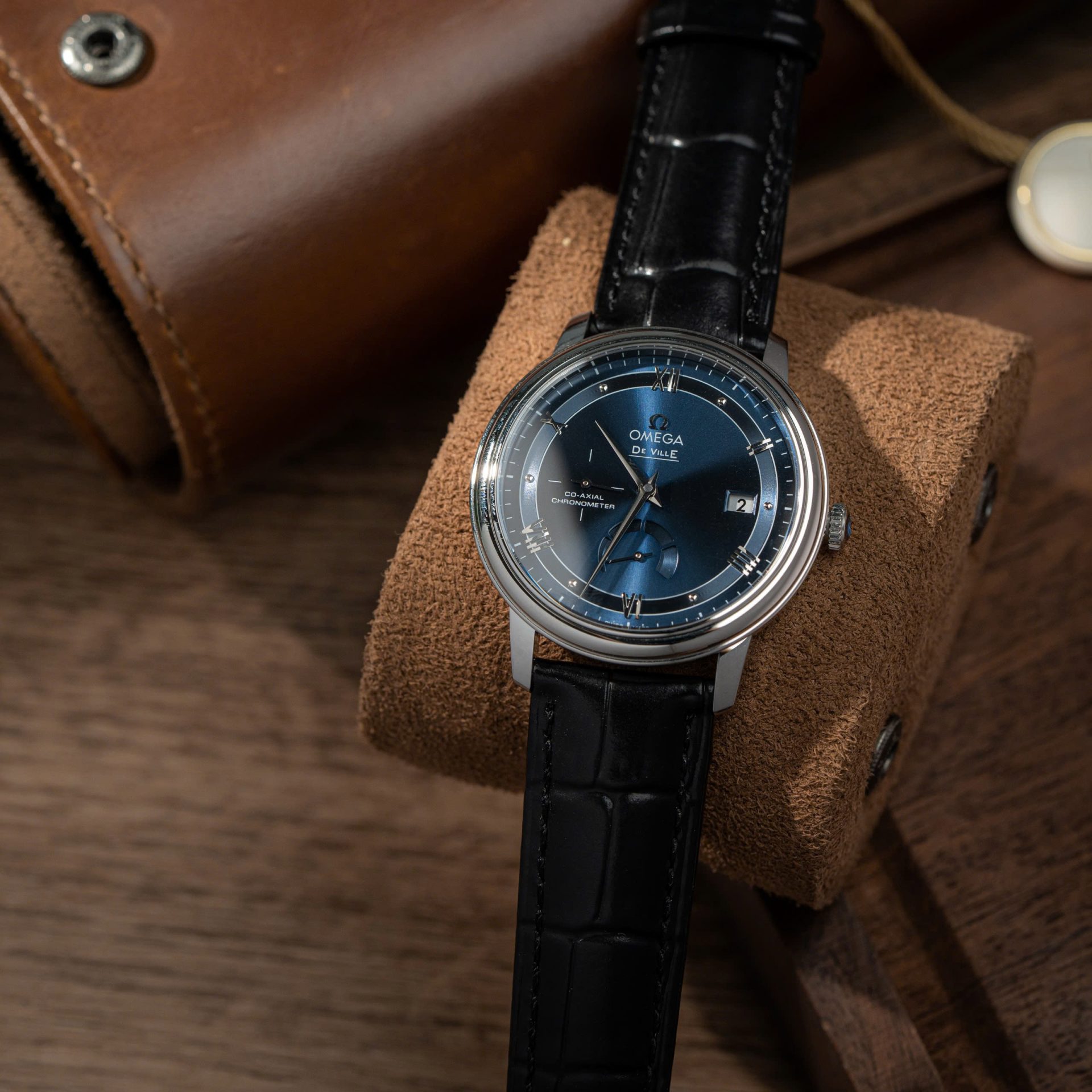 Omega De Ville Prestige Power Reserve Replica Watch Dial Blue Leather Strap 39.5mm - Top club