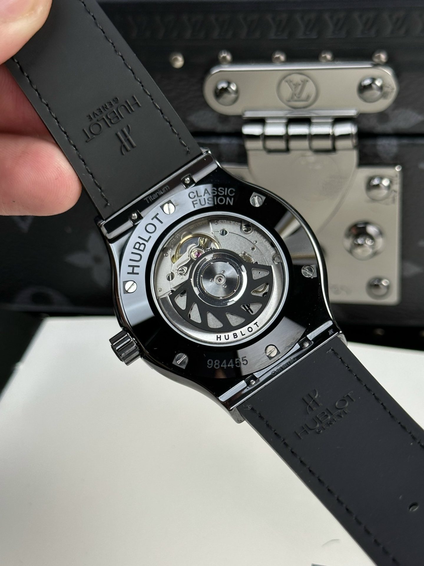 Hublot Classic Fusion Replica Watch Refined Ceramic Carbon Dial 42mm - Top club