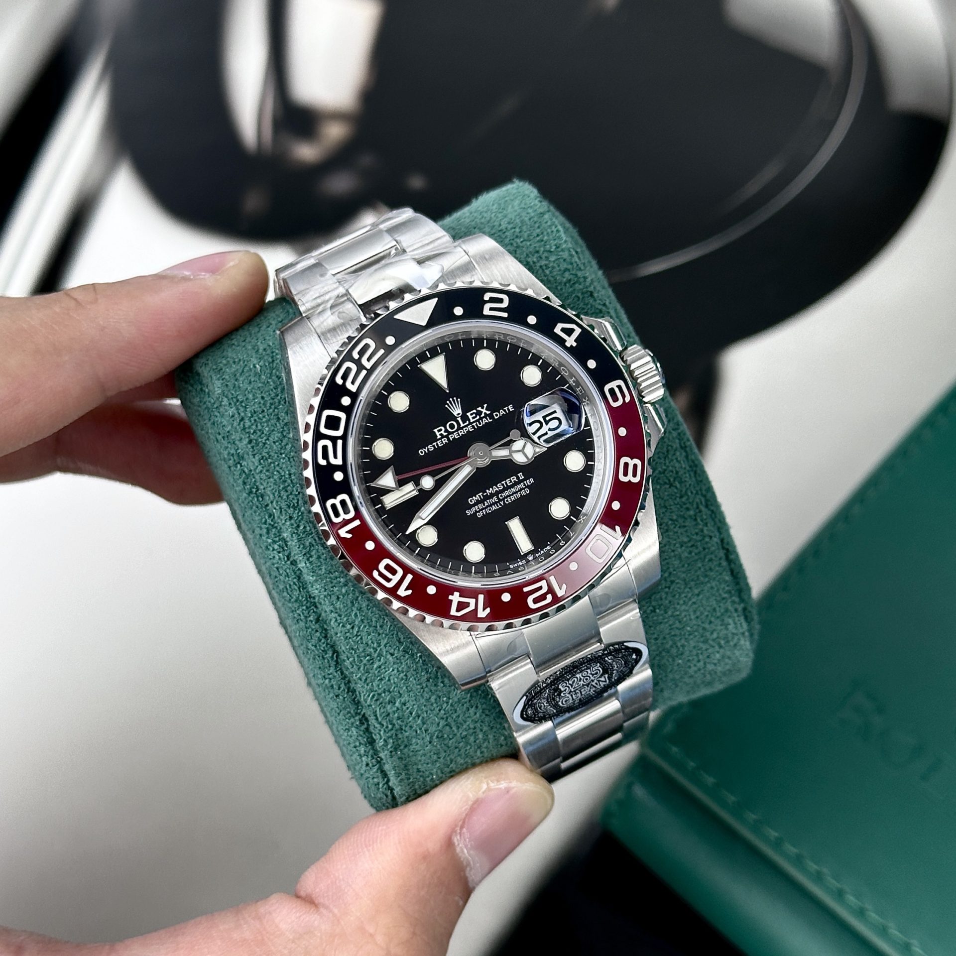 Rolex Best Replica Watch GMT-Master II Coke Black Dial Clean Factory 40mm - Elite Watch Atelier