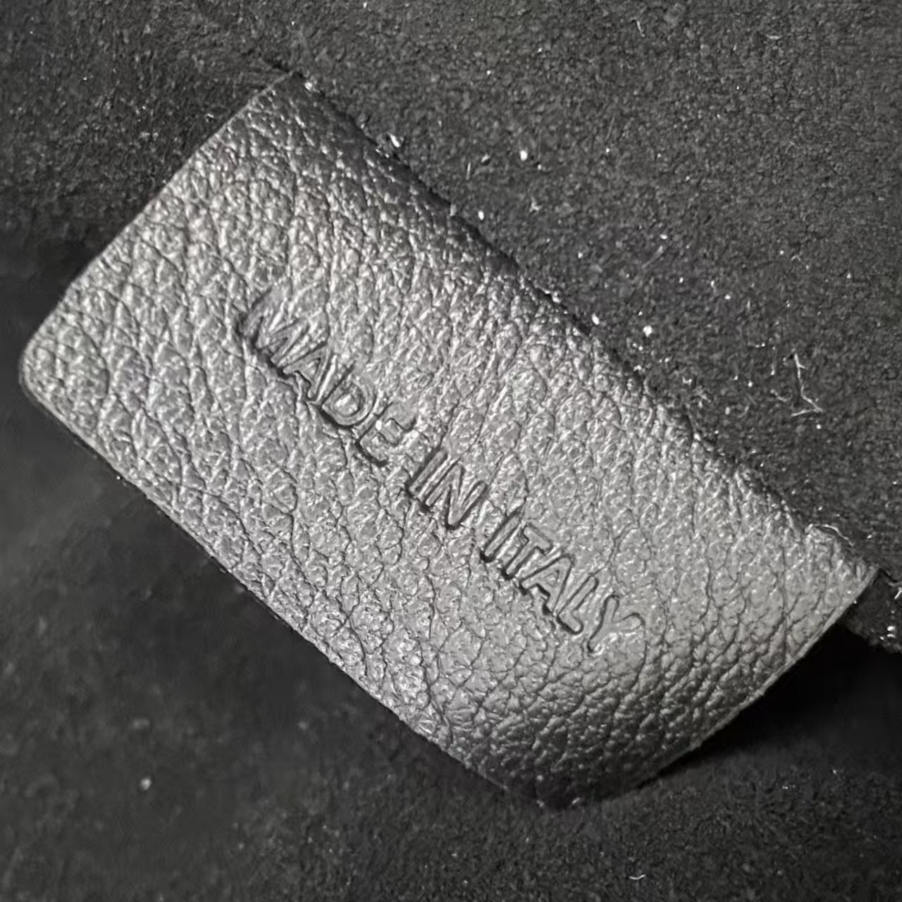 CELINE LULU IN Grained calfskin Bag1:1High-quality replica