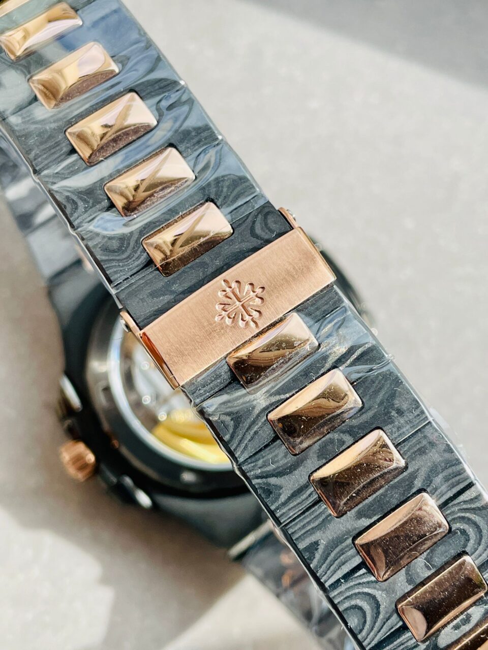 Replica PATEK PHILIPPE Nautilus 5711 DIW Carbon DIWF 1:1 Best Edition Black Textured Dial on Carbon/RG Bracelet 324CS - Top club