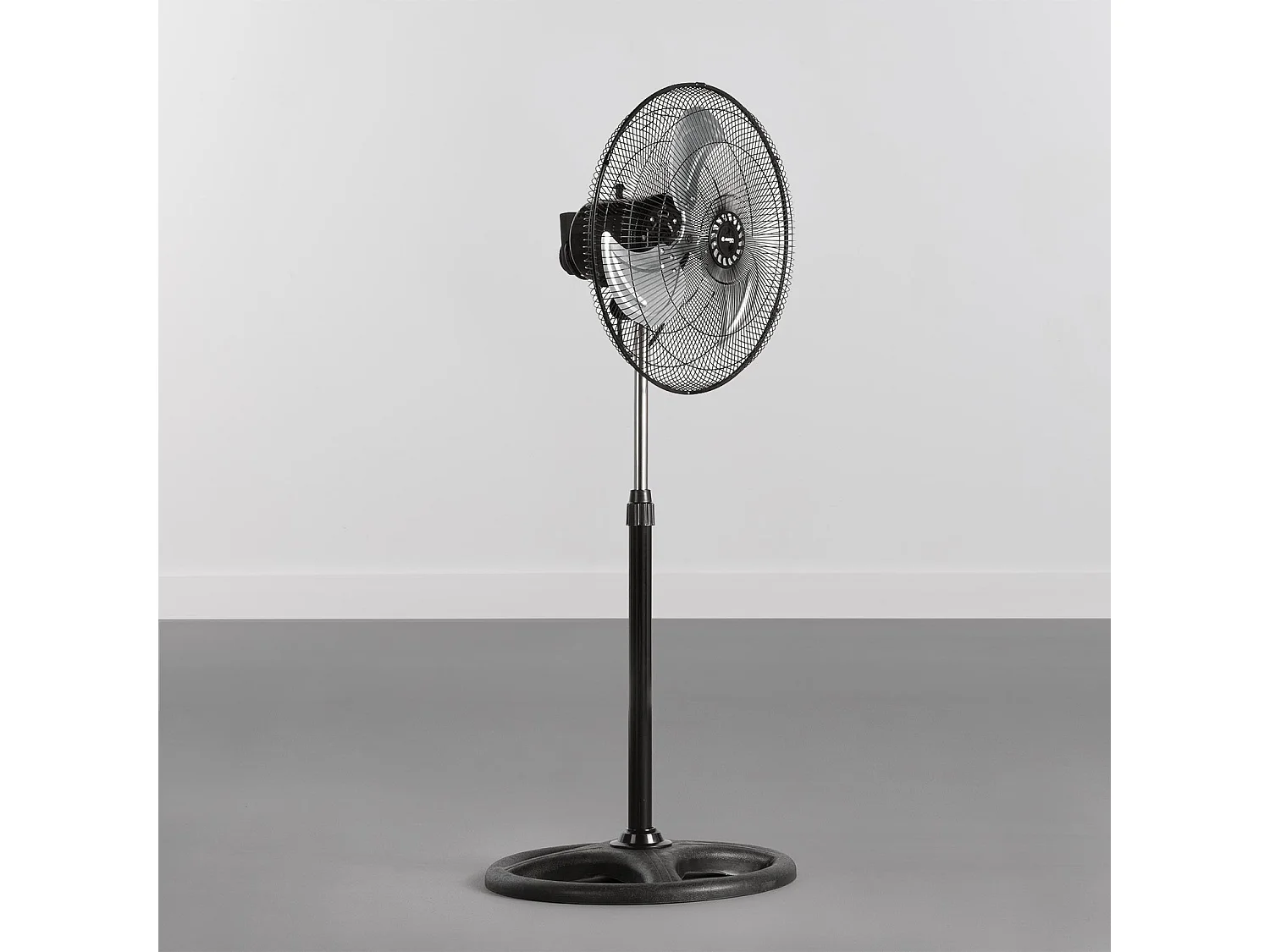 Ventilateur sur pied 18