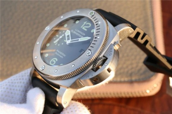 Replica Panerai PAM571 Titanium XF Black Dial Black Rubber Strap P9000 - Top club