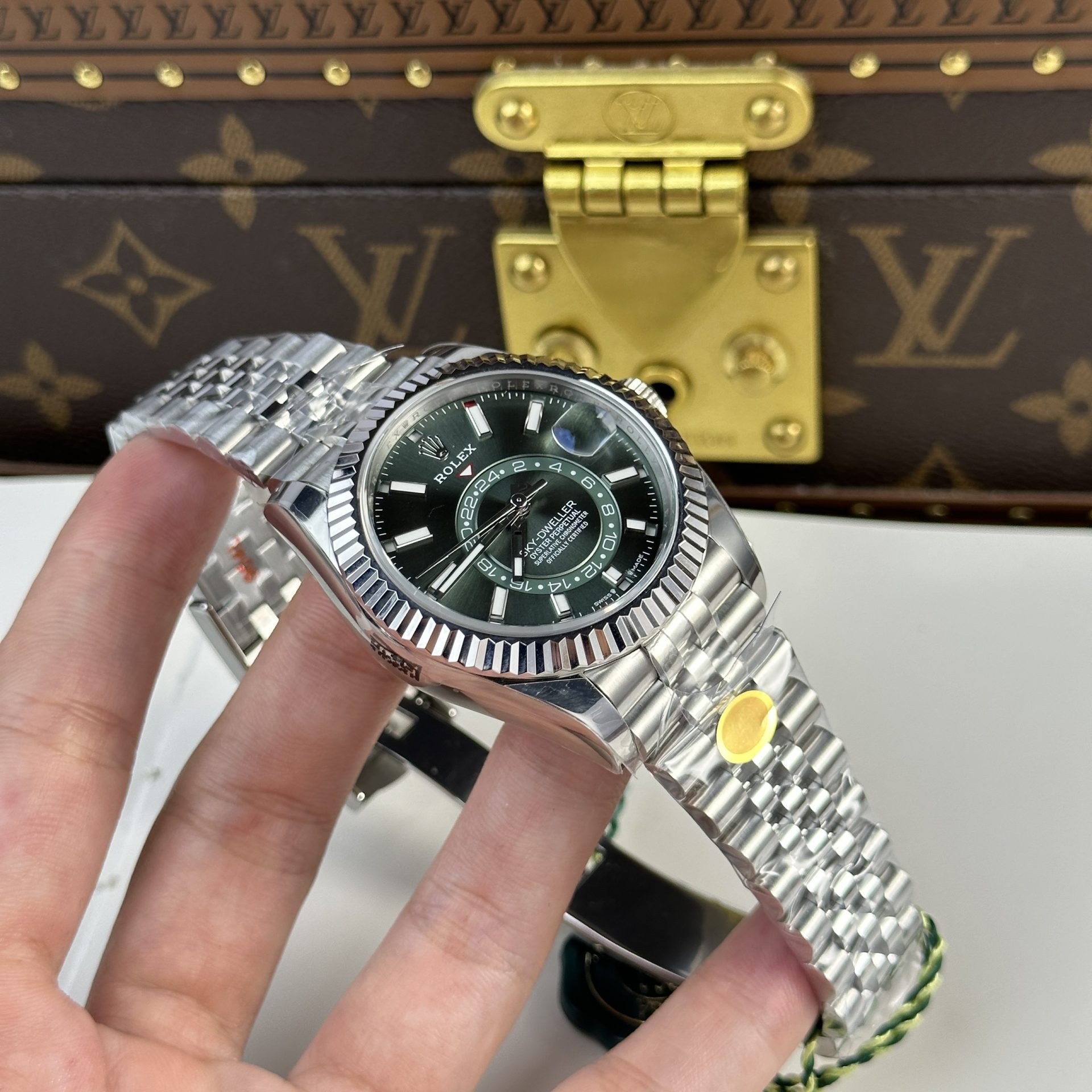 Rolex Replica Watch Sky Dweller 336934 Strap Jubilee Dial Green 42mm - Top club