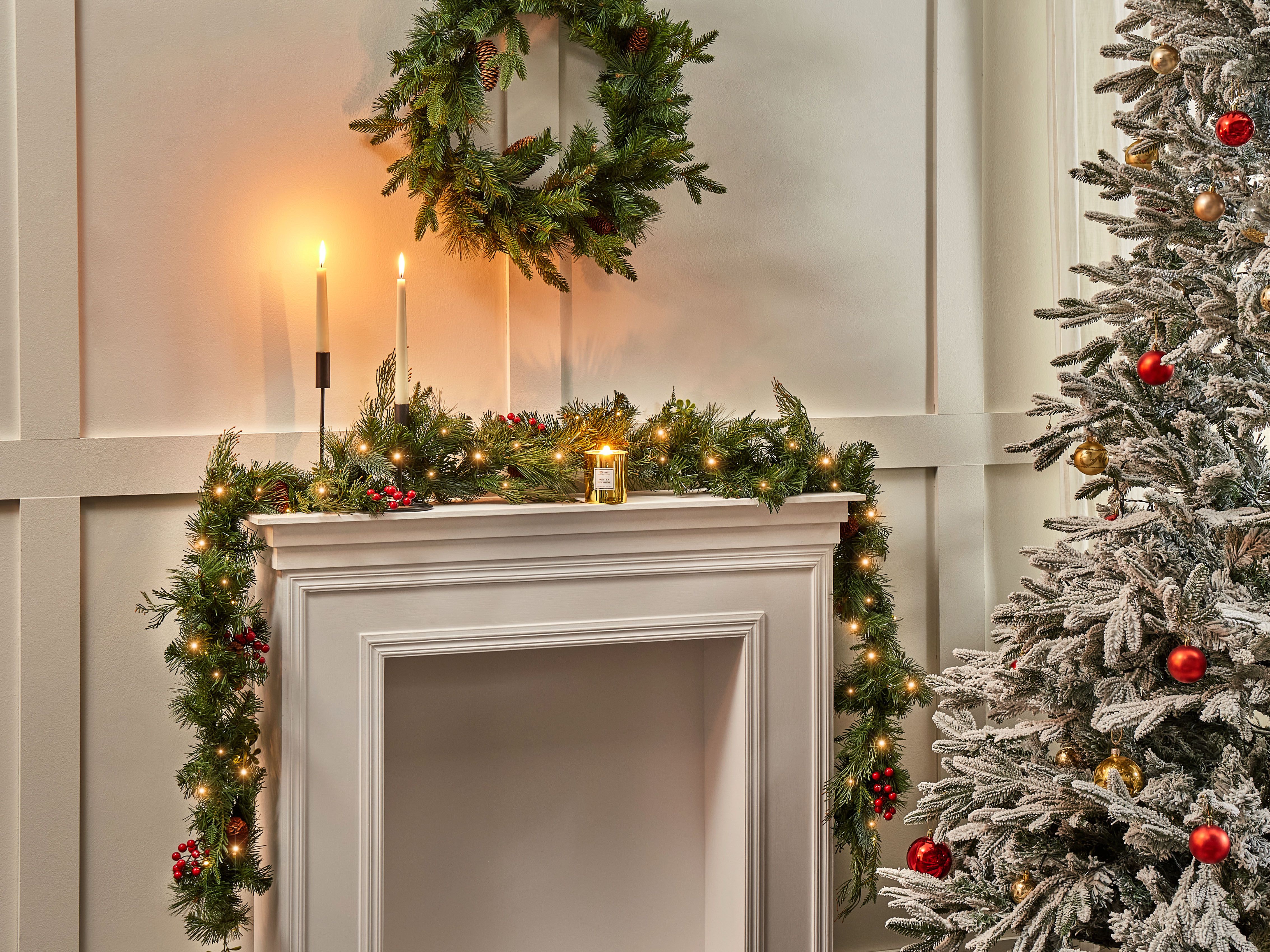 Christmas Garland LED ELBRUS 270 cm Green