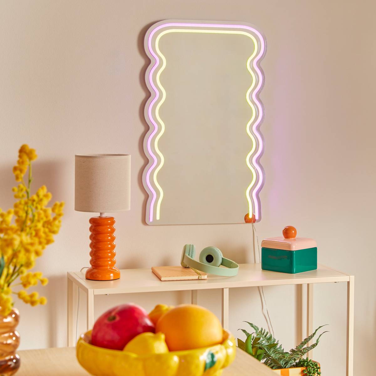 LED Neon Mirror "Wavy" USB, Multicolor, H.60 cm