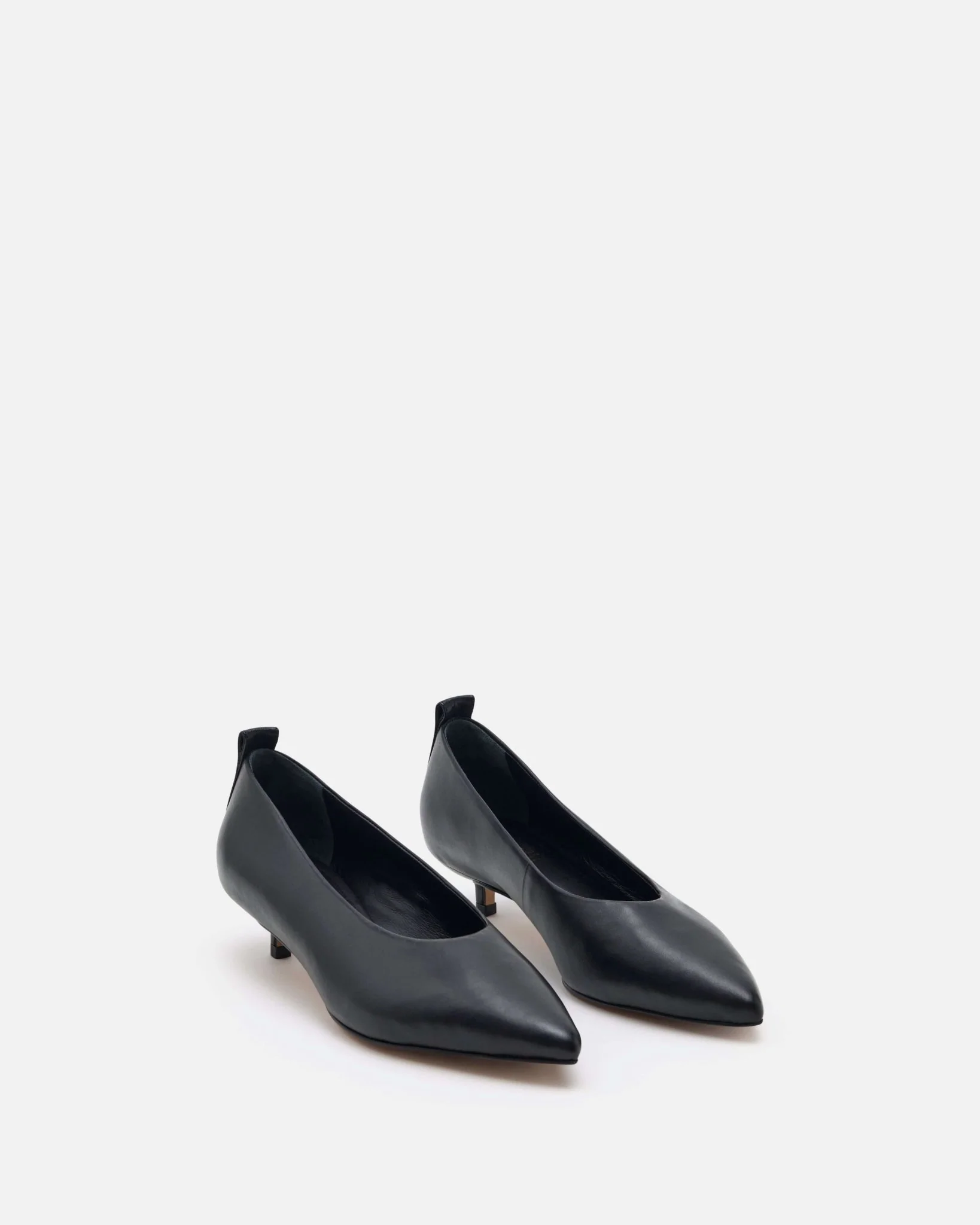 ESCARPINS KIMONO - En cuir à petits talons kitten noir