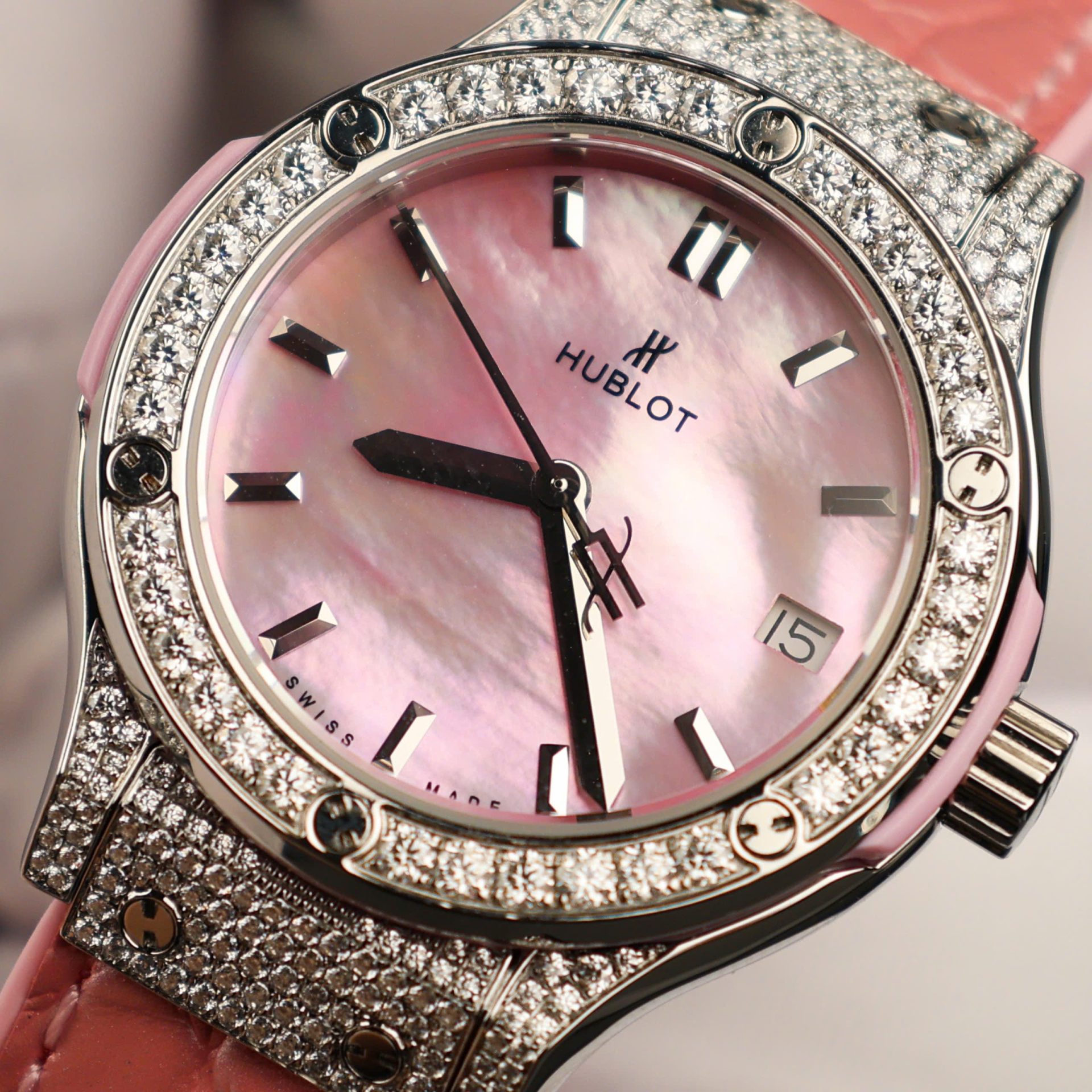 Hublot Classic Fusion Replica Watch Mother Of Pearl Dial + Moissanite Diamonds 33mm - Top club