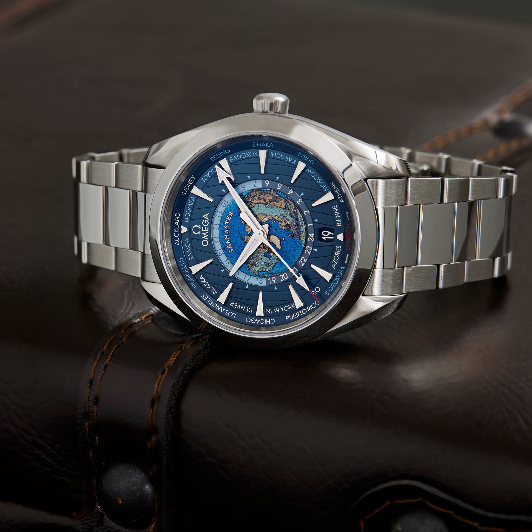 Seamaster Aqua Terra 150M Co?Axial Master Chronometer GMT Worldtimer 43 MM(1:1 replica) - Elite Watch Atelier