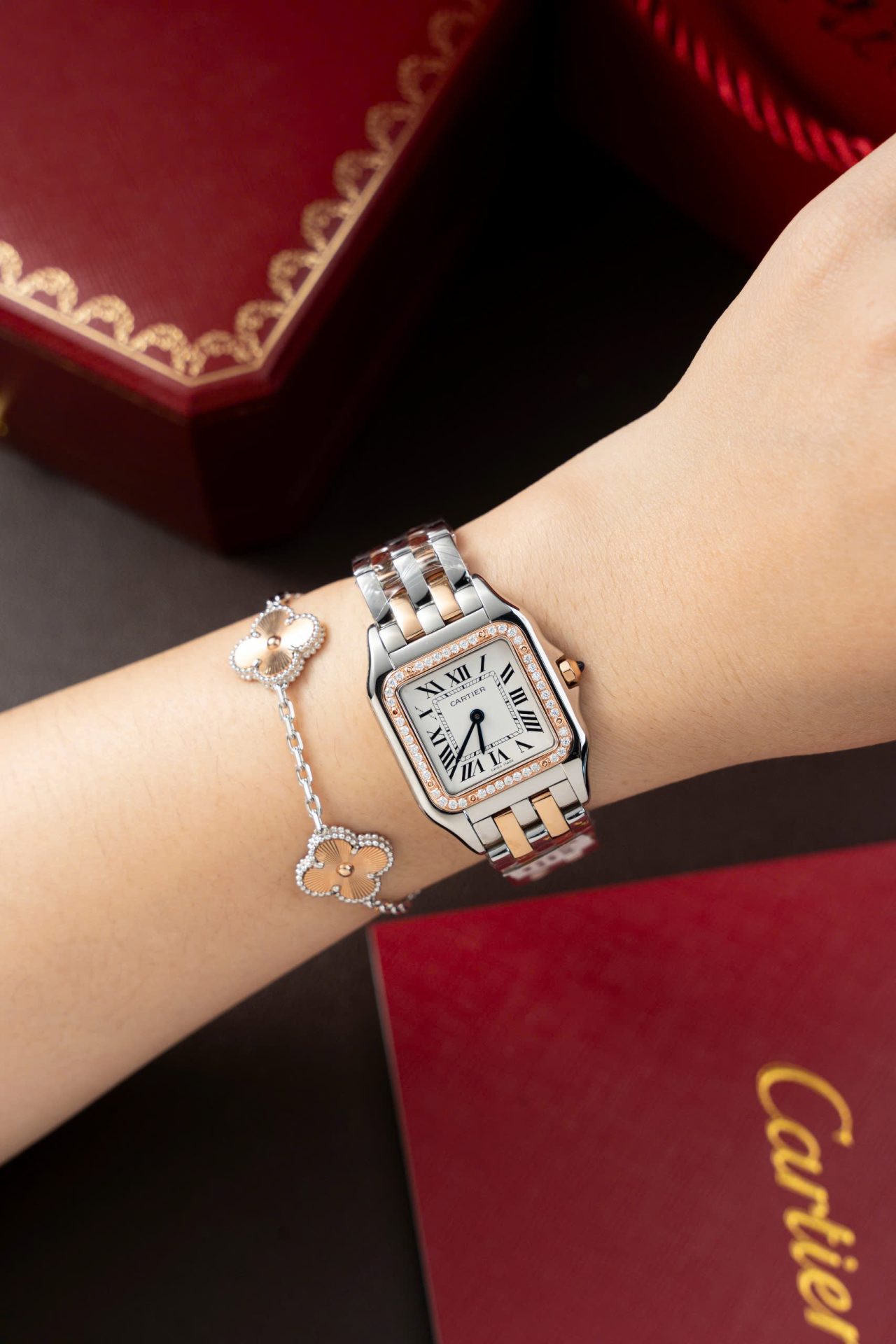 Cartier Panthere WSPN007 Demi Rose Gold Replica Watch Diamonds Moissanite Hong Kong 27x37mm - Top club