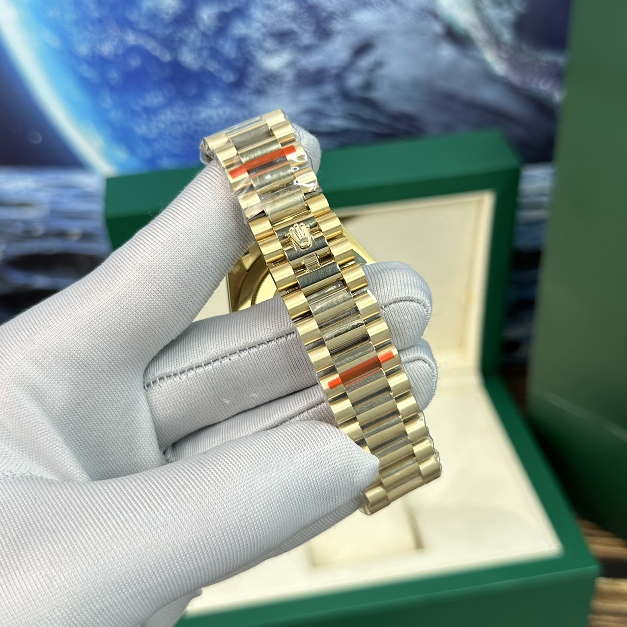 Rolex Day-Date Super Fake Watch Mother-Of-Pearl Dial With Diamonds BP Factory 40mm - Top club