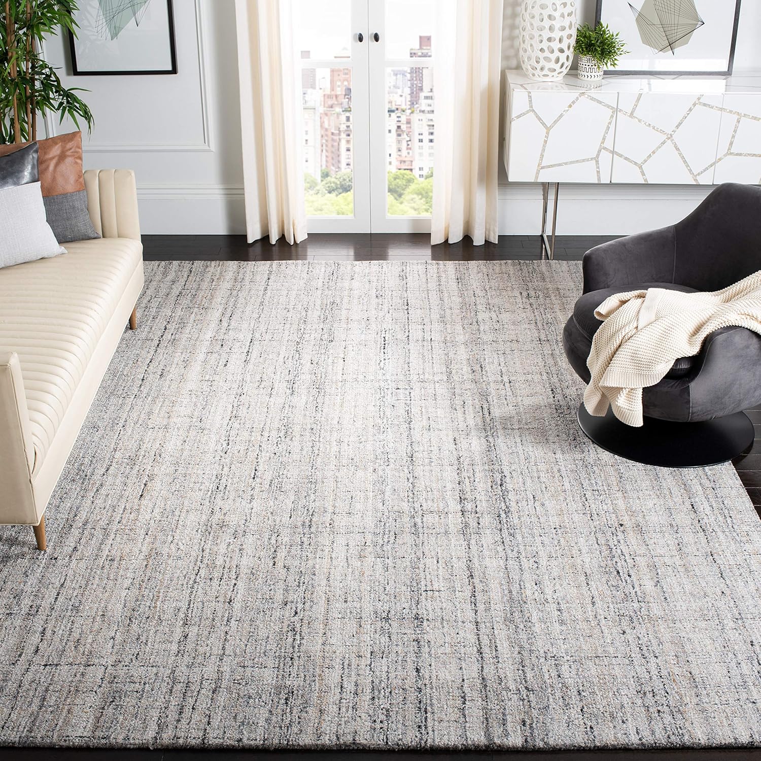 SAFAVIEH Abstract Collection Area Rug - 9' x 12', Camel & Black, Handmade Wool & Viscose, Ideal for High Traffic Areas in Living Room, Bedroom (ABT141C)