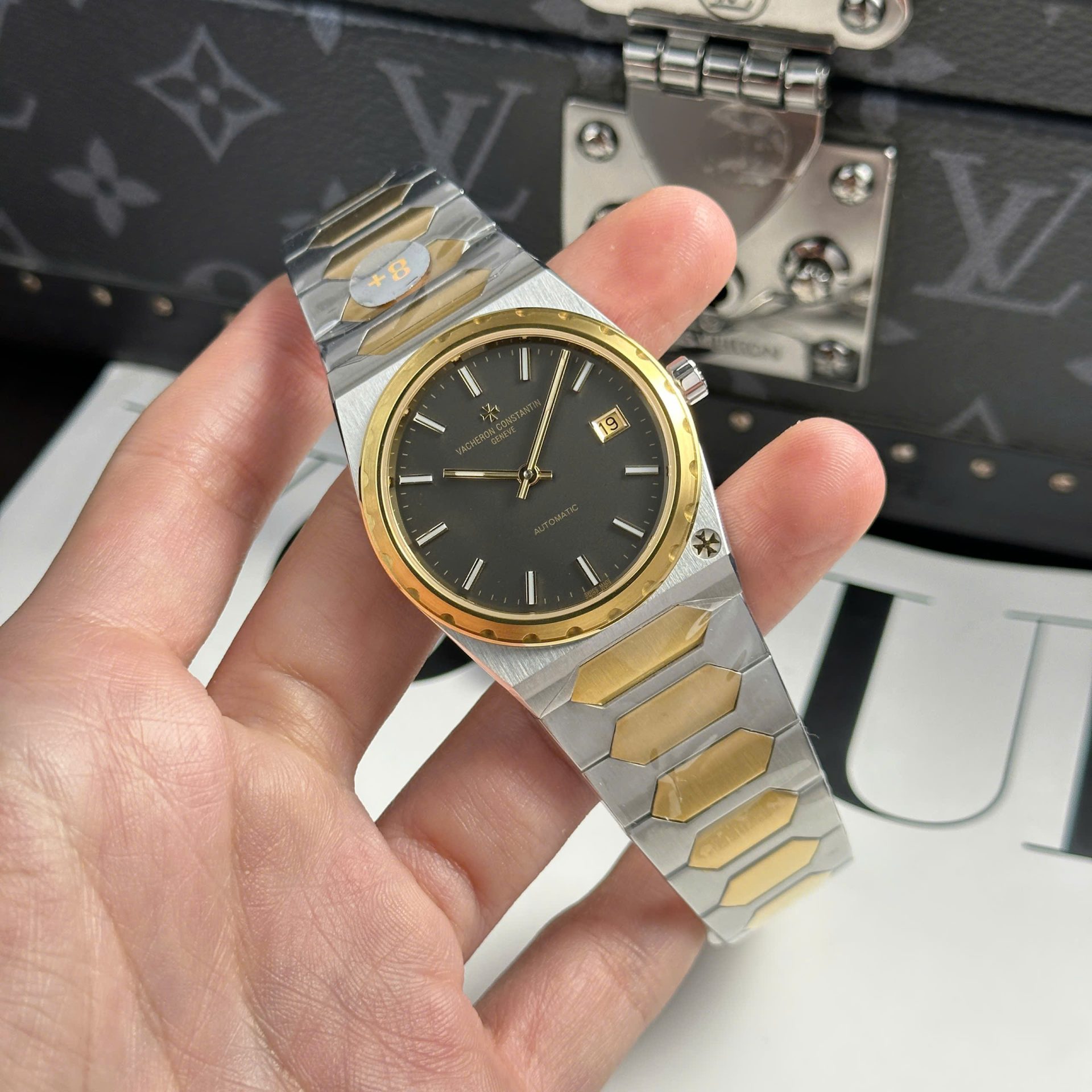 Vacheron Constantin Copies Watches Historiques 222 Yellow Demi 8F Factory 37mm - Elite Watch Atelier