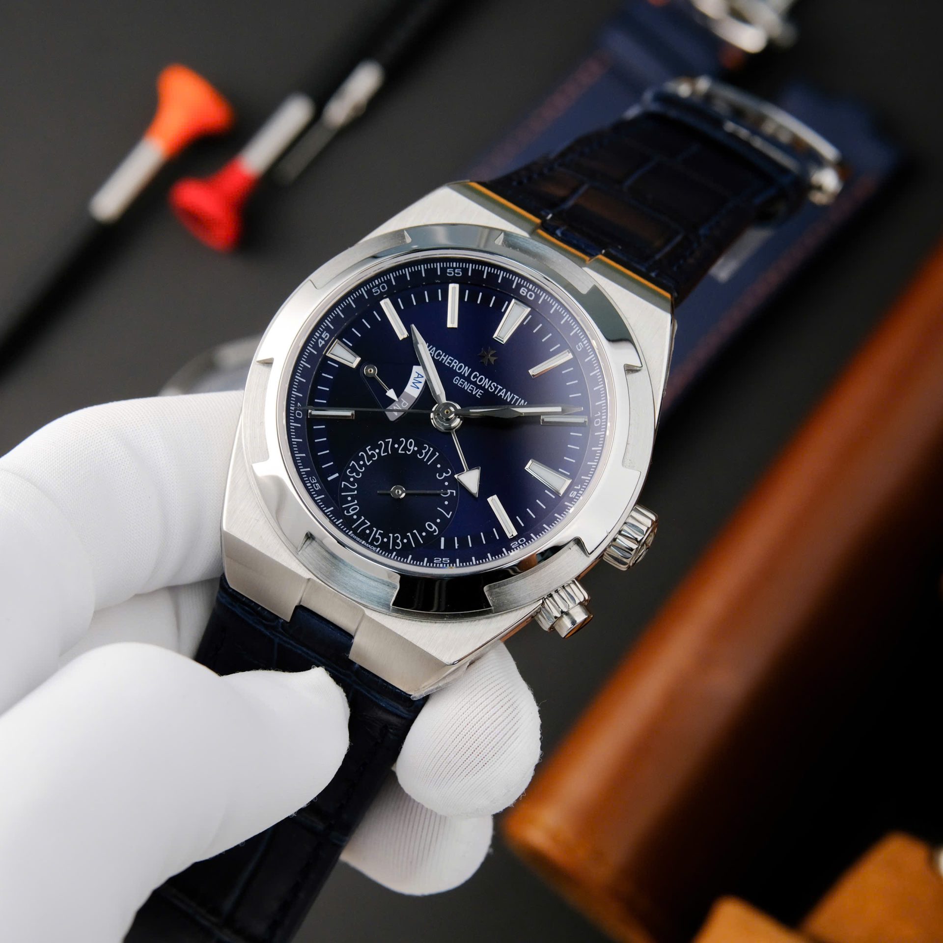 Vacheron Constantin Overseas Dual Time 7900V Replica Watch Blue Dial PZ Factory 41mm - Top club