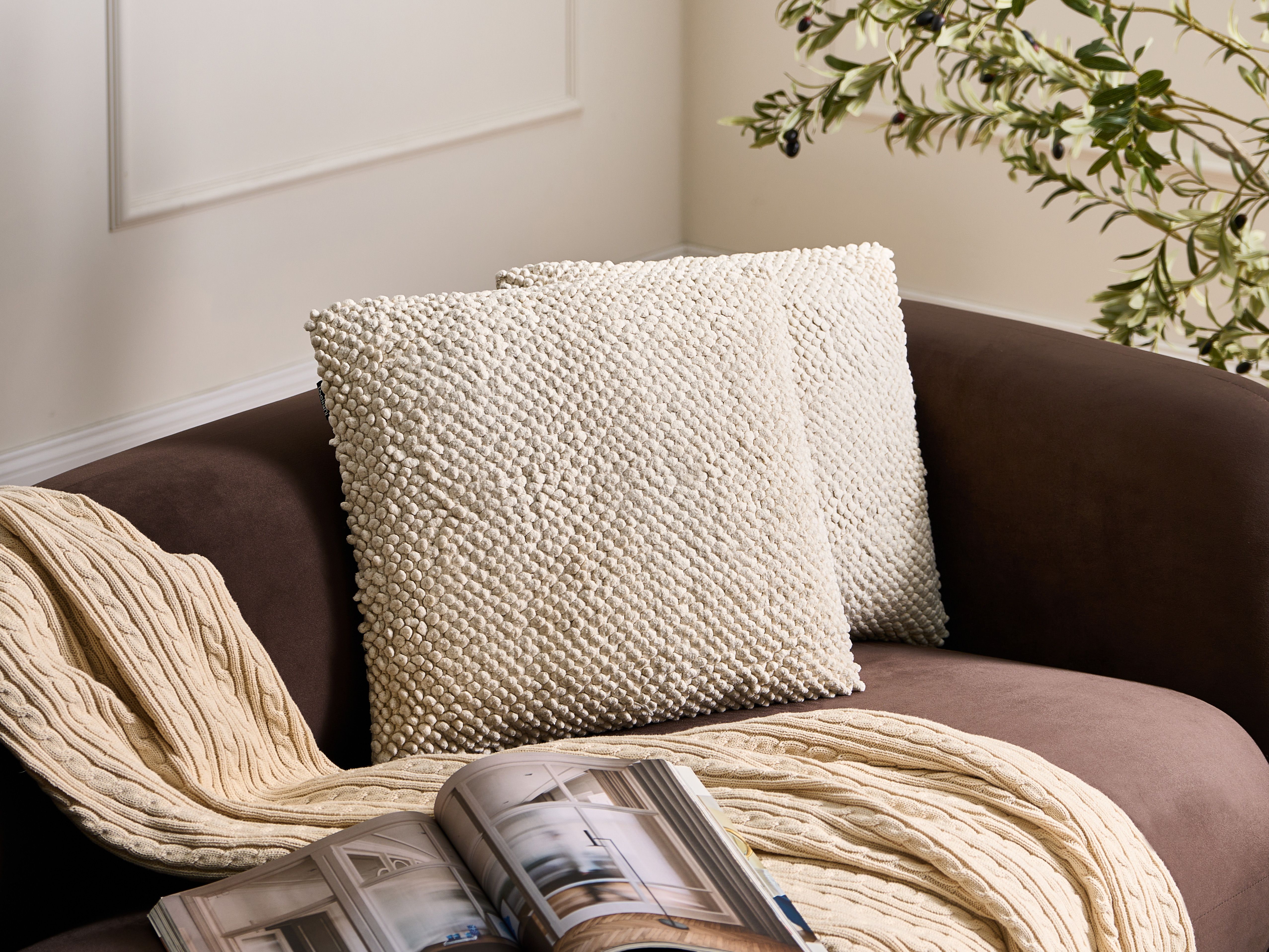 Set of 2 Decorative Cushions JOARA Cotton 45 x 45 cm Light Beige Solid