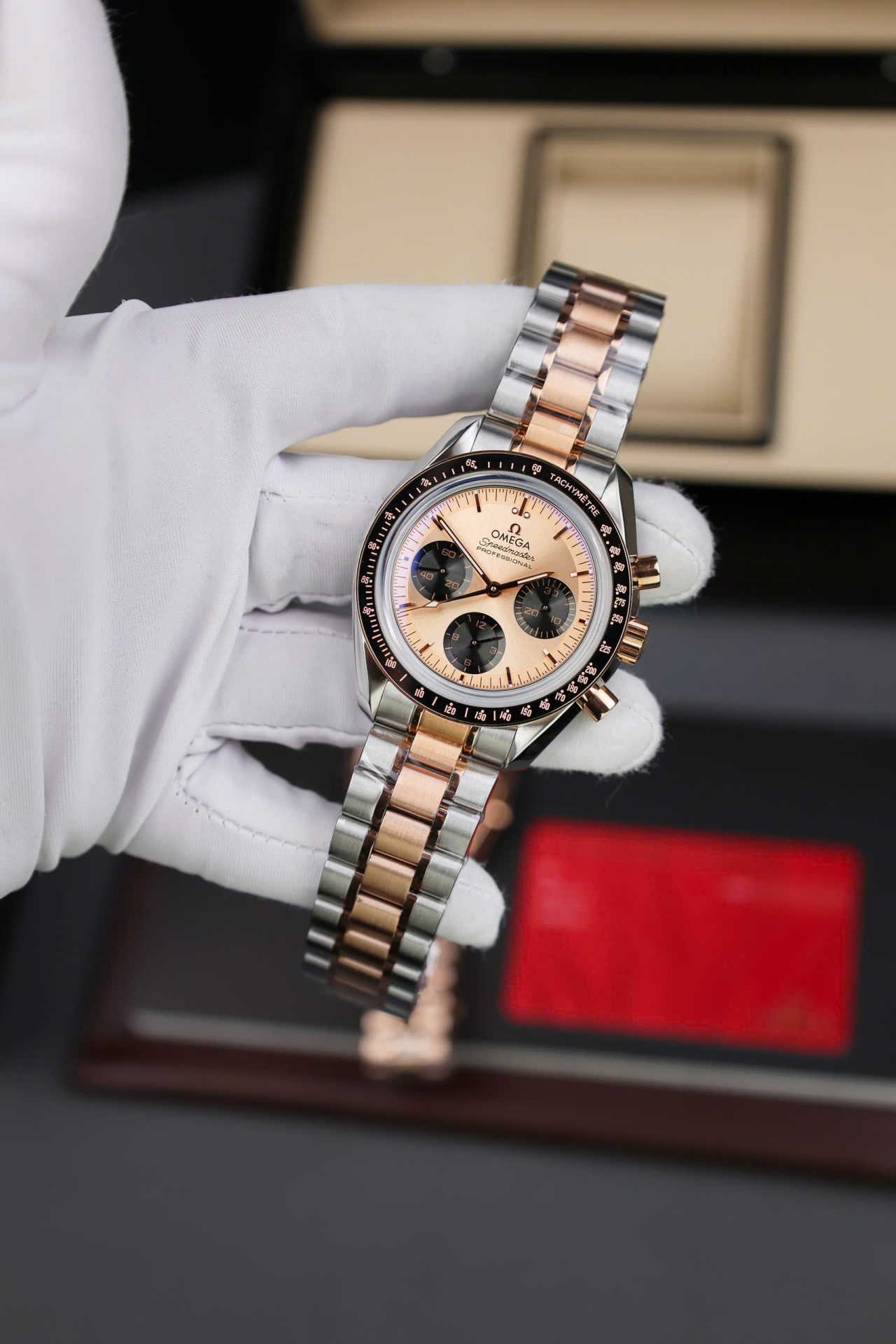 Omega SpeedMaster Fake Watch MoonWatch Demi Rose Gold 42mm - Top club