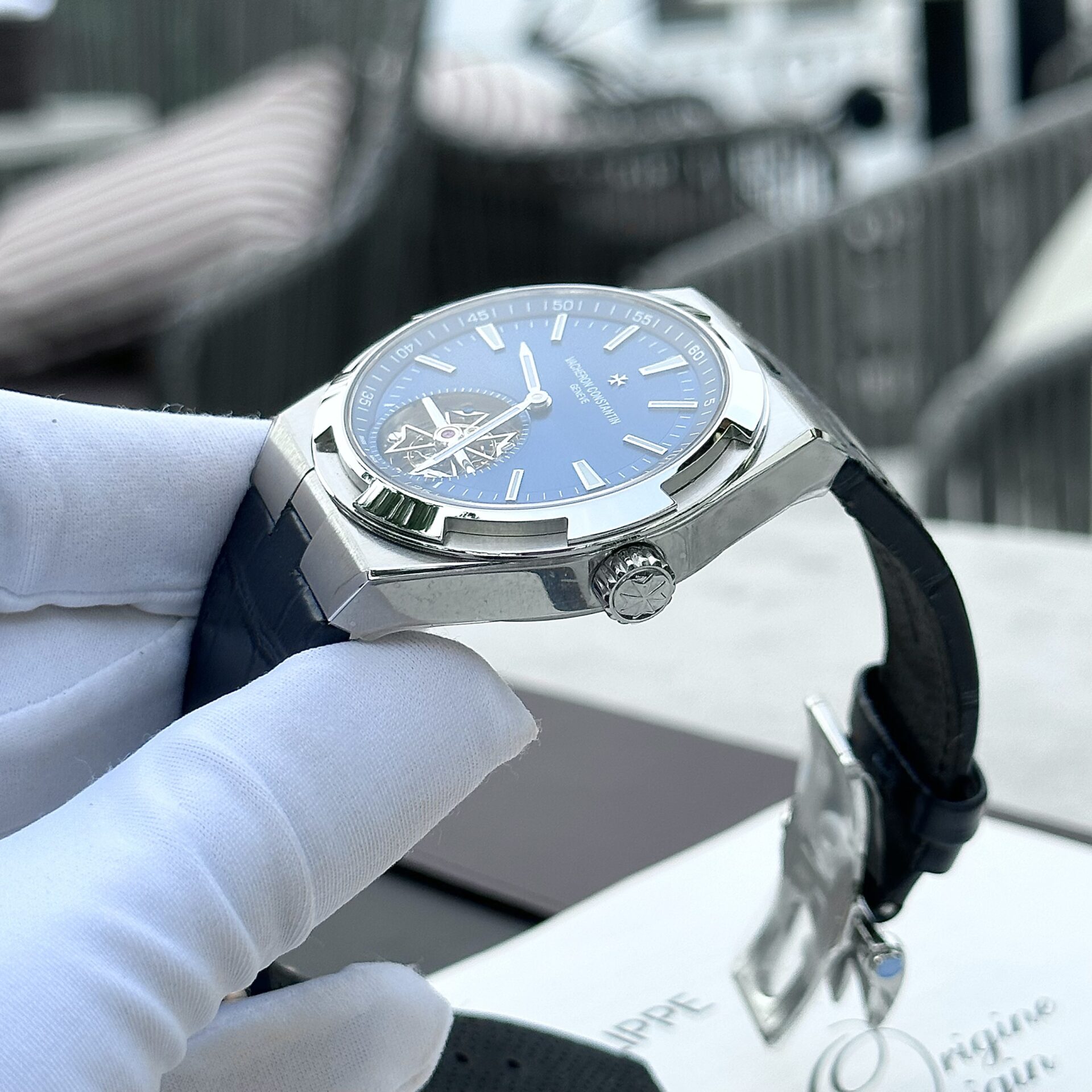 Vacheron Constantin Overseas Best Replica Watch Tourbillon 6000V Leather Strap BBR 42.5mm - Top club