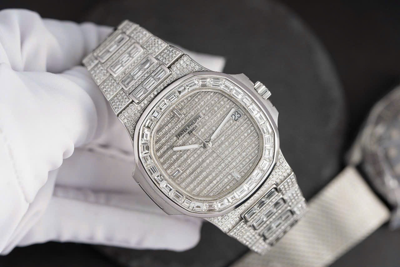 Patek Philippe Clone Watch Nautilus 5719 Full Diamonds Baguette 40mm - Elite Watch Atelier