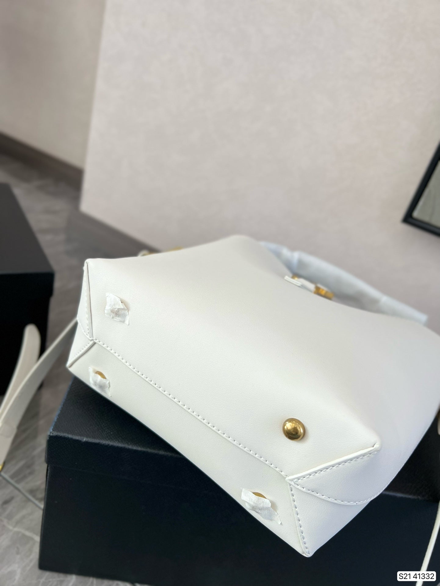 TO – Luxury Bags SLY 2711:1High-quality replica