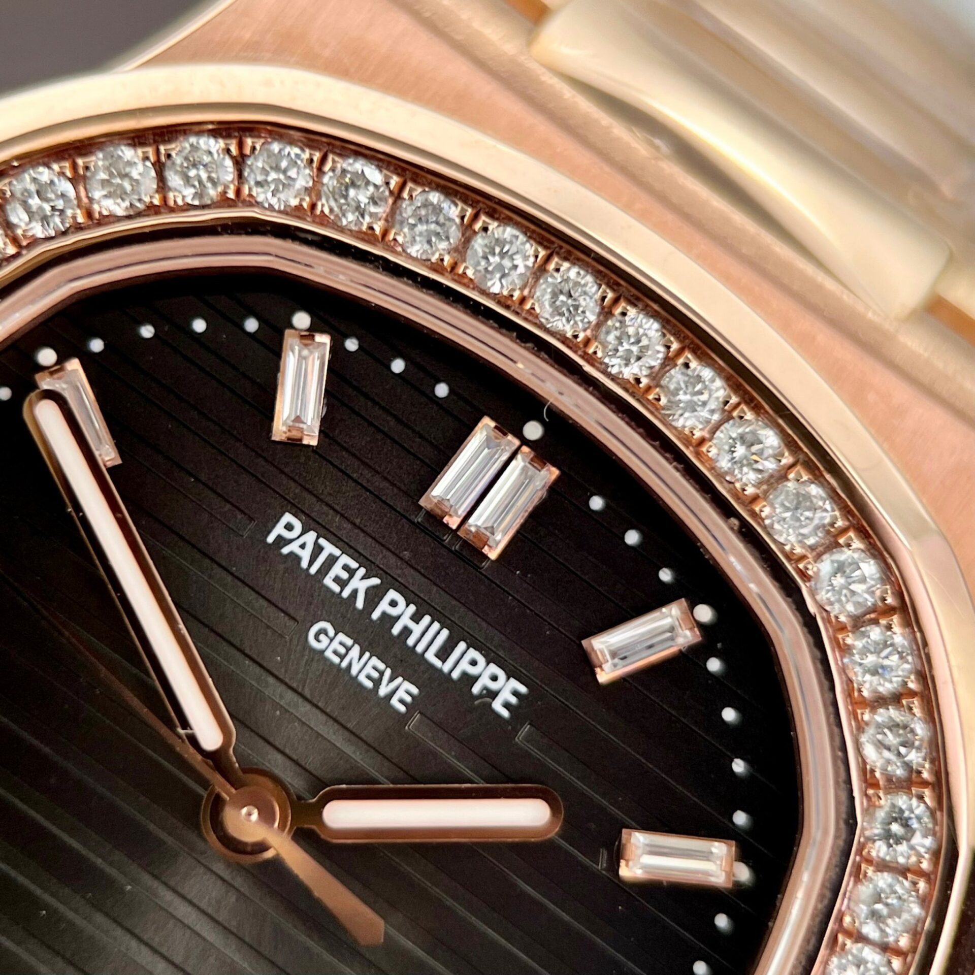 Patek Philippe 5711 Natural Diamond Replica Watch 18K Gold Wrapped 40mm - Top club