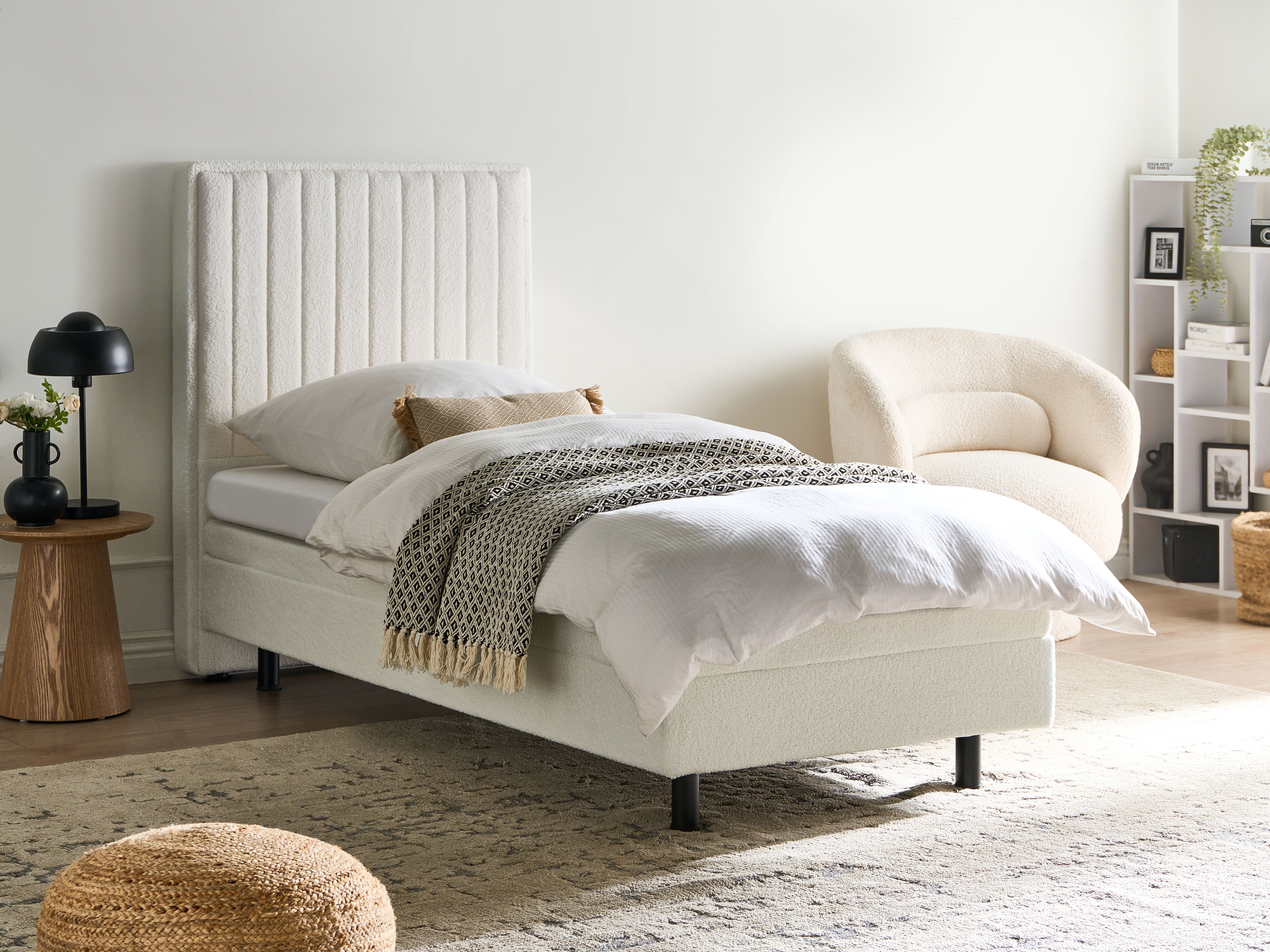 Adjustable Bed Boucle CASTELLAN 90 x 200 cm (EU Single) Off-White
