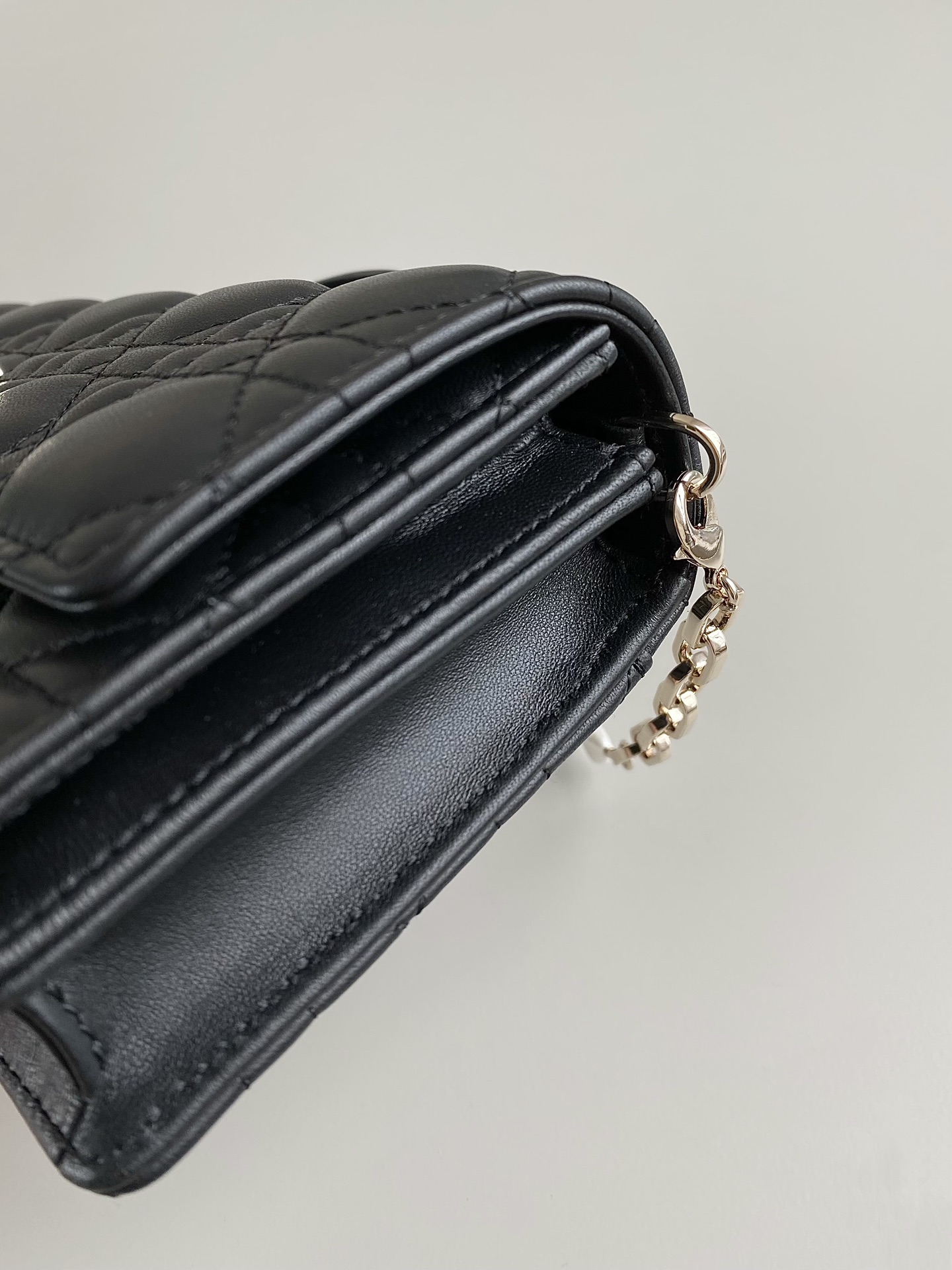 Lady Top Handle Clutch Beige/Black/White For Women 8.5in/21cm S0980ONMJ_M49P1:1High-quality replica
