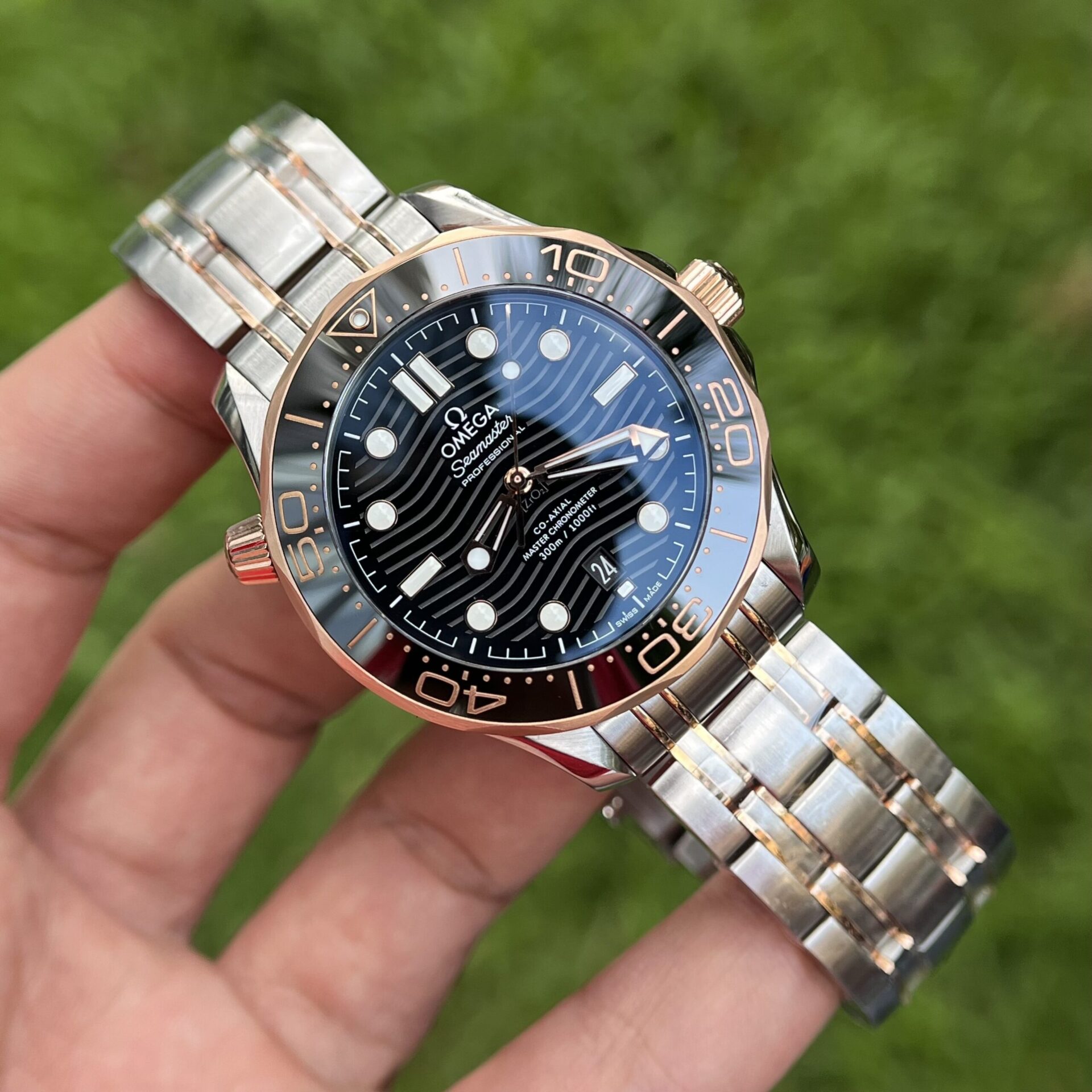 Omega Replica Watch Seamaster Demi Rose Gold VS Factory 42mm - Top club