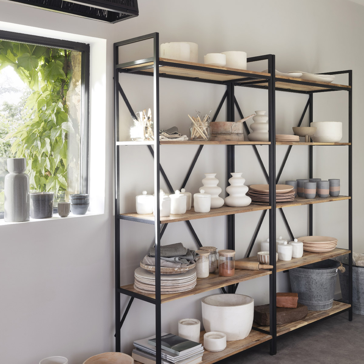 Vase Ceramic, white, h.20 cm