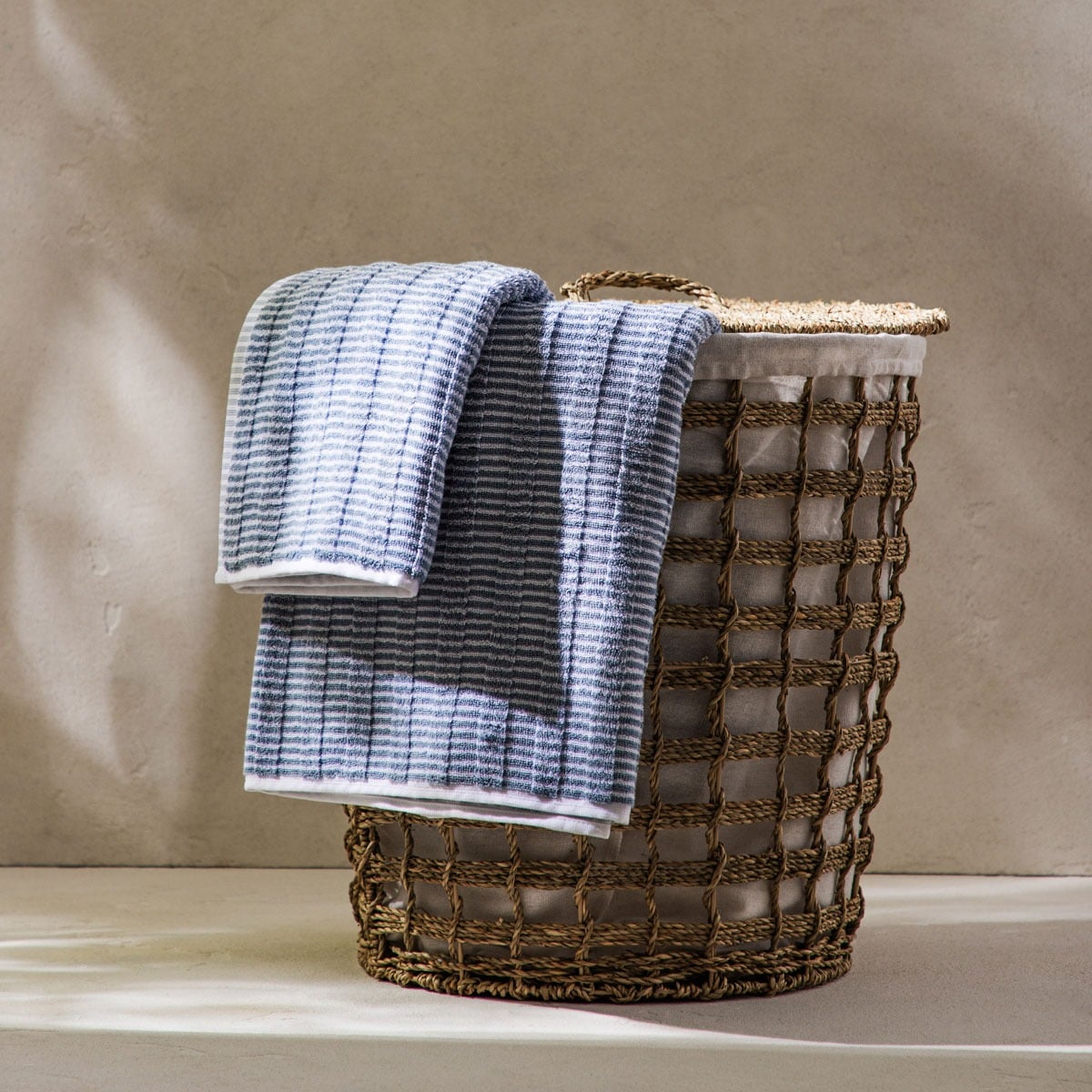 Ręcznik TIRAS niebieski w paski 50x90 cm
