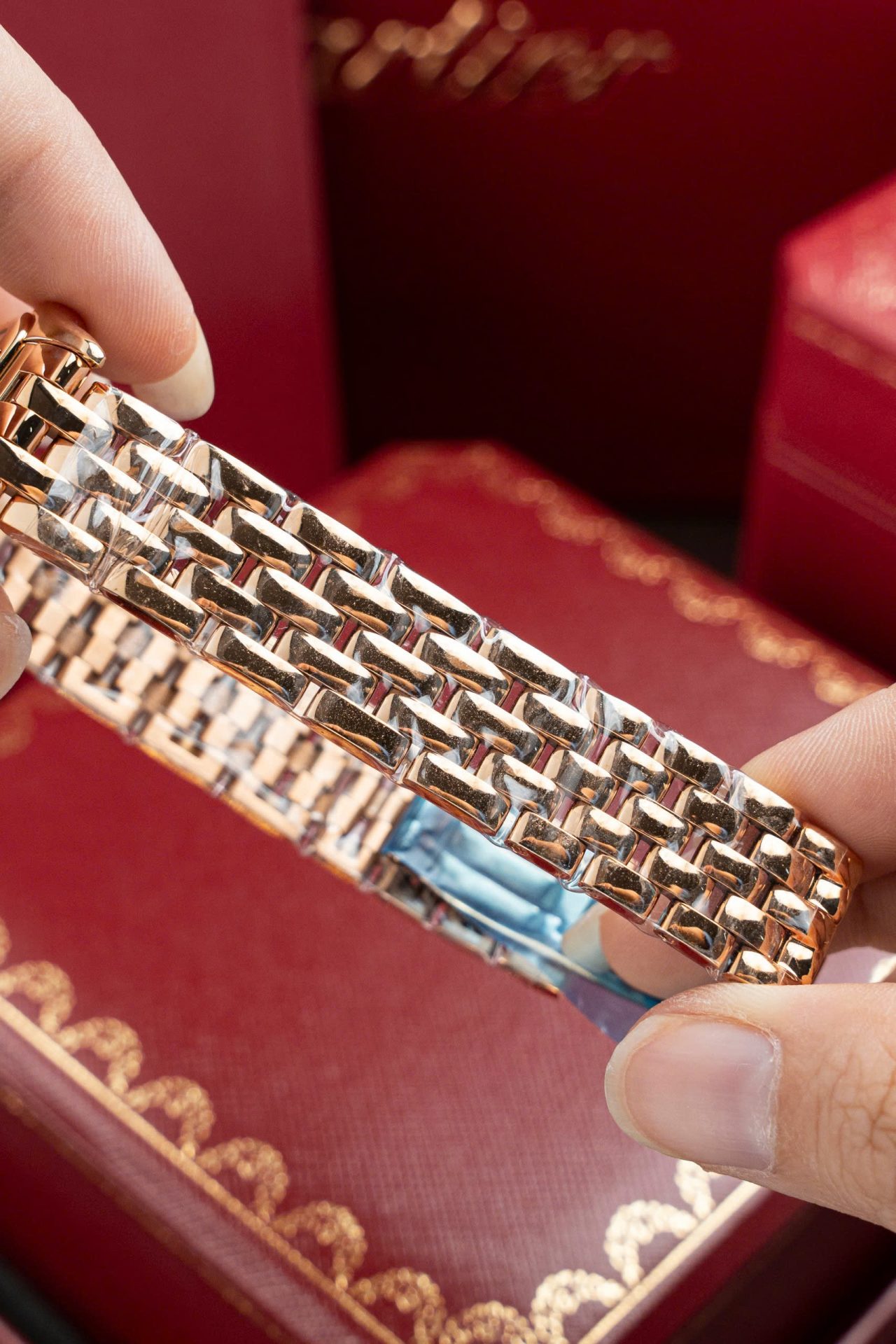 Cartier Panthere WJPN0009 Rose Gold Replica Watches Bezel Diamonds Moissanite 27x37mm - Top club