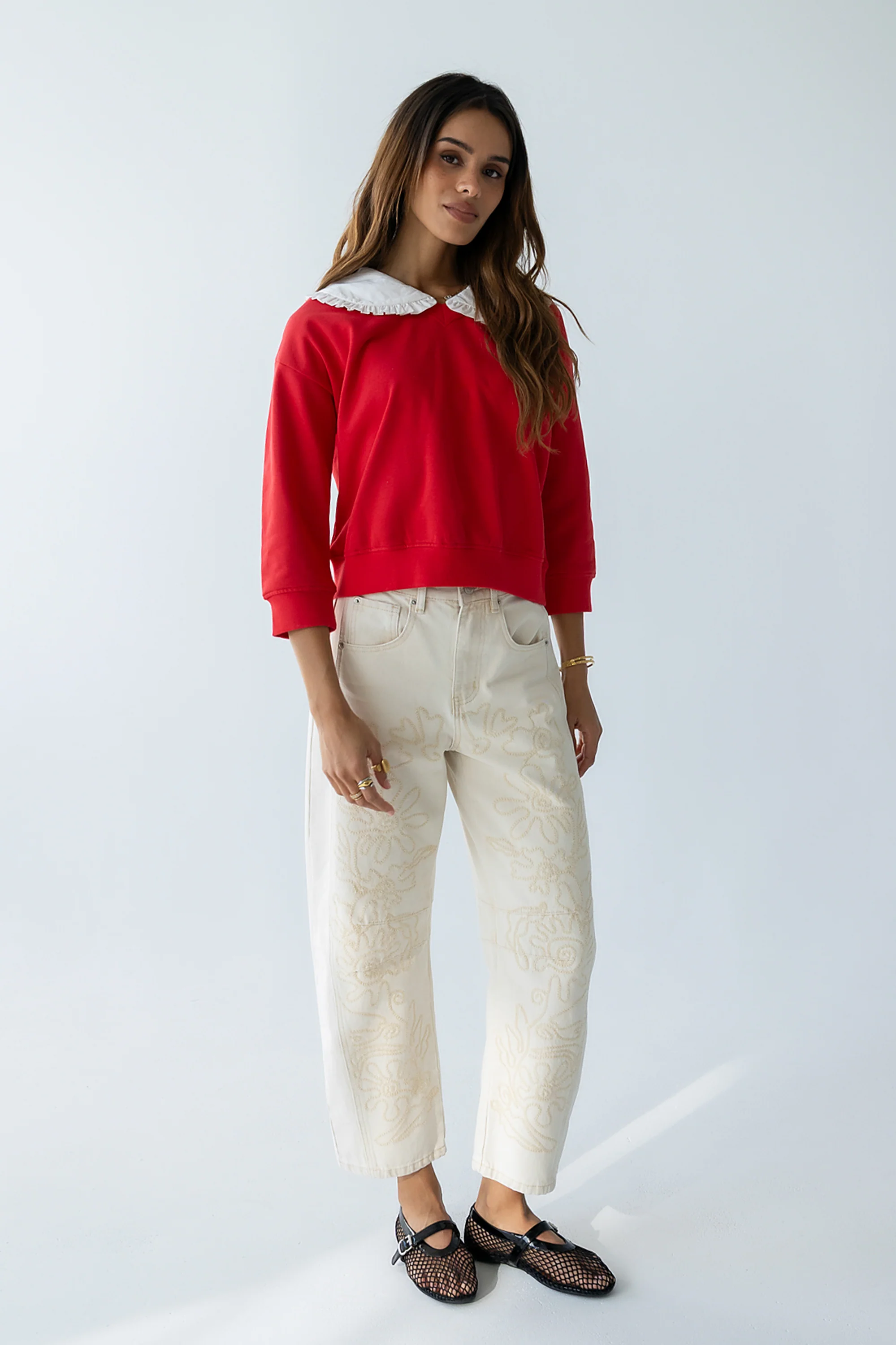 Kinsey Embroidered Barrel Jeans in Beige