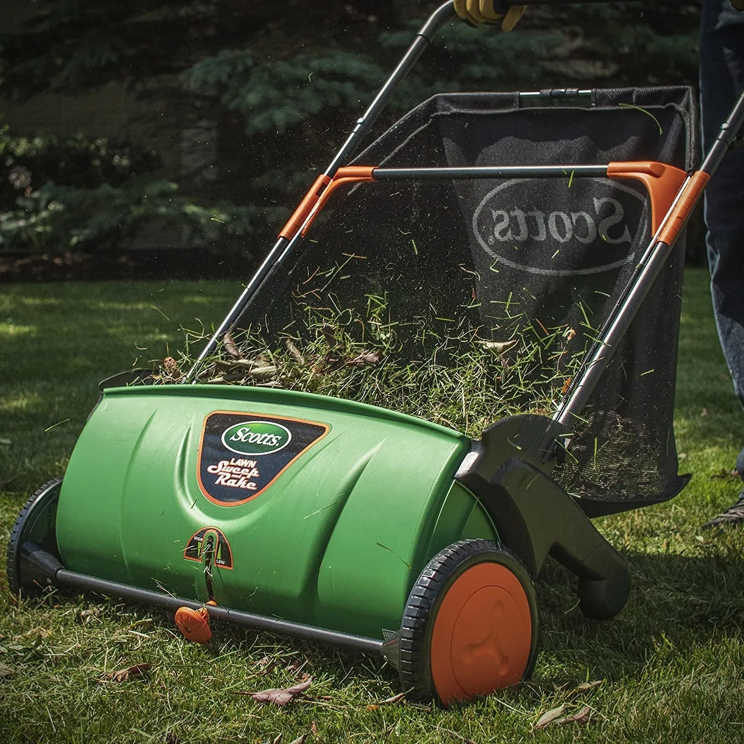 Scotts Push Lawn Sweeper, 26-Inch Sweeping Width, 3.6 Bushel Collection Bag - LSW70026S - Image 2 Scotts Push Lawn Sweeper, 26-Inch Sweeping Width, 3.6 Bushel Collection Bag - LSW70026S - Image 2