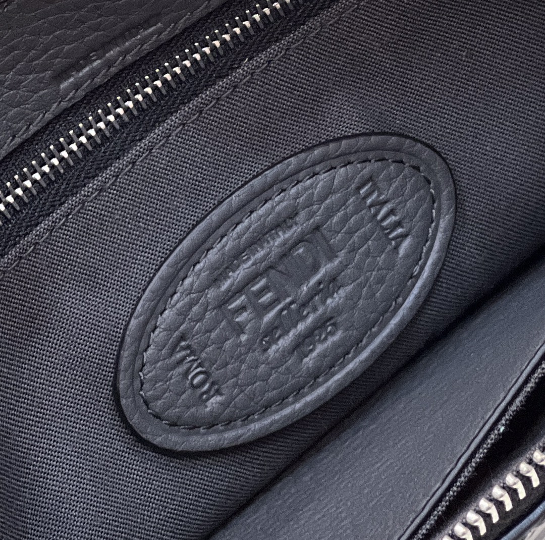 Fendi wallet - Replicaclubs