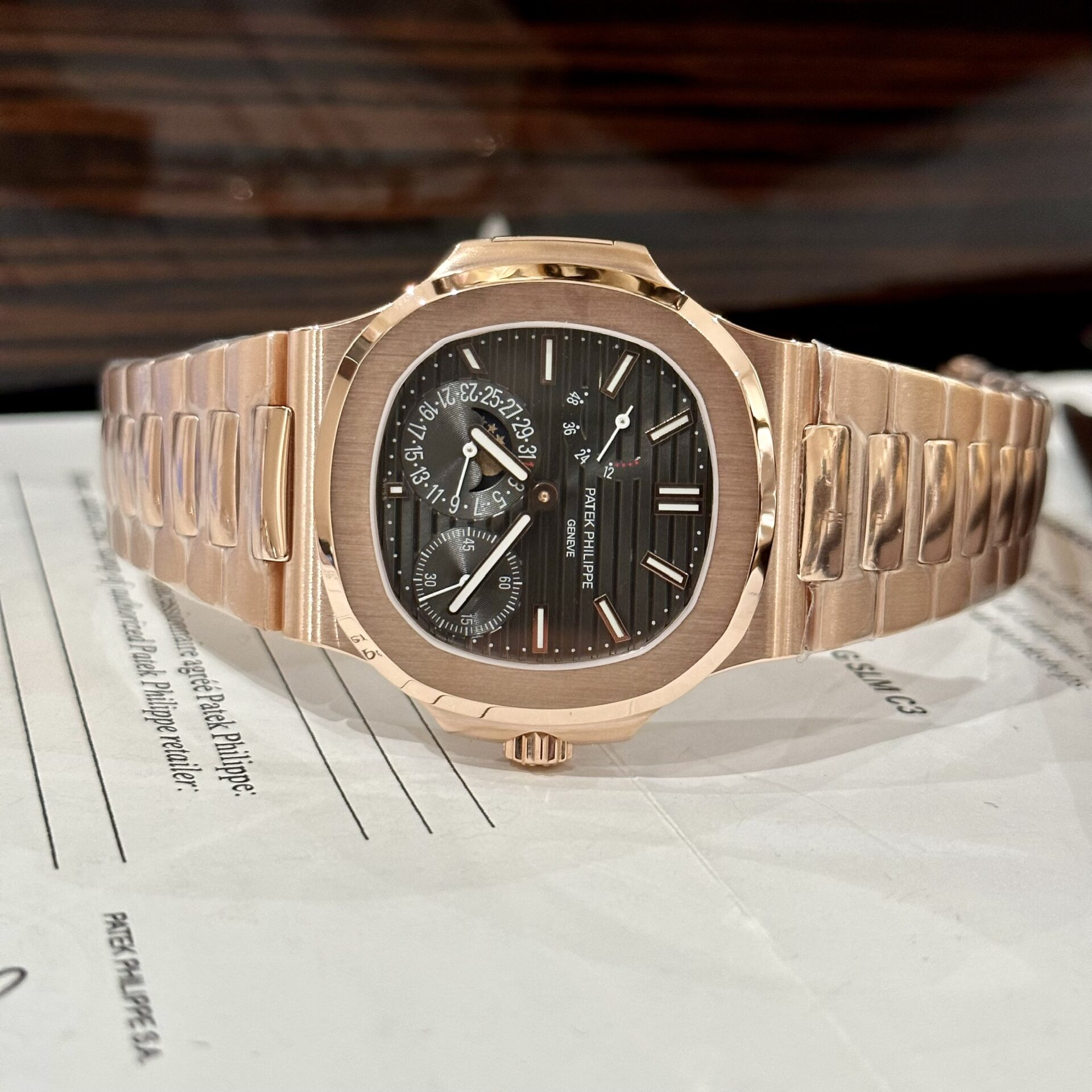 Patek Philippe Replica Watch Nautilus 5712 Rose Gold Plated Black Dial GRF 40mm - Top club