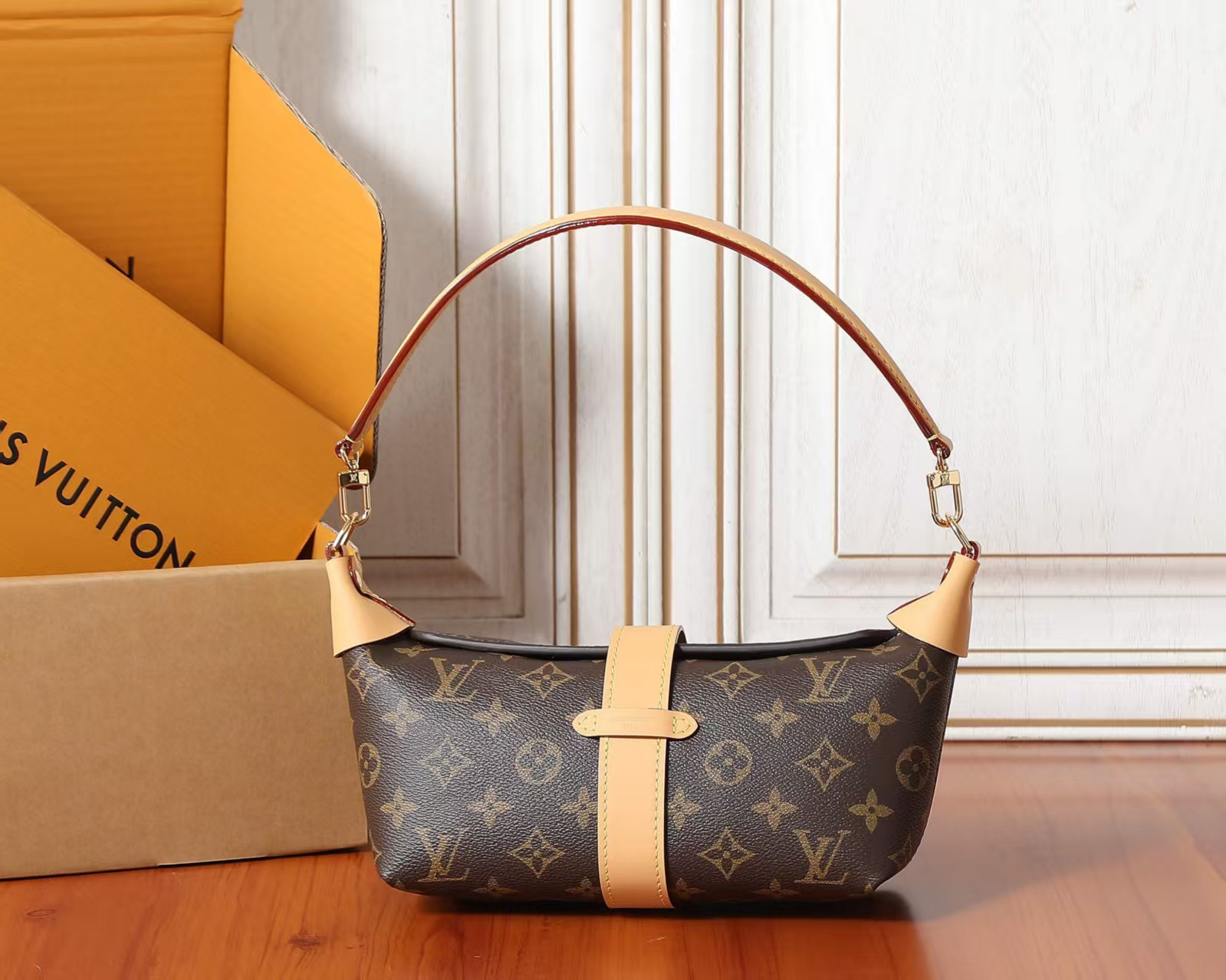 Louis Vuitton Pochette Mia HandBag1:1High-quality replica