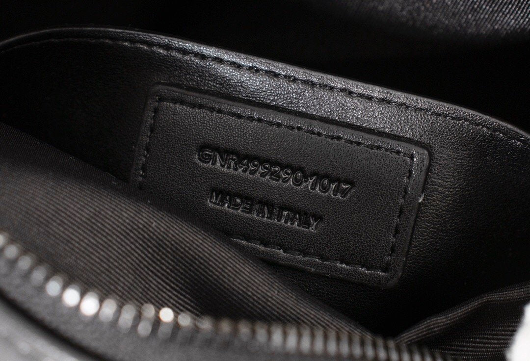 TO – Luxury Edition Bags SLY 1071:1High-quality replica