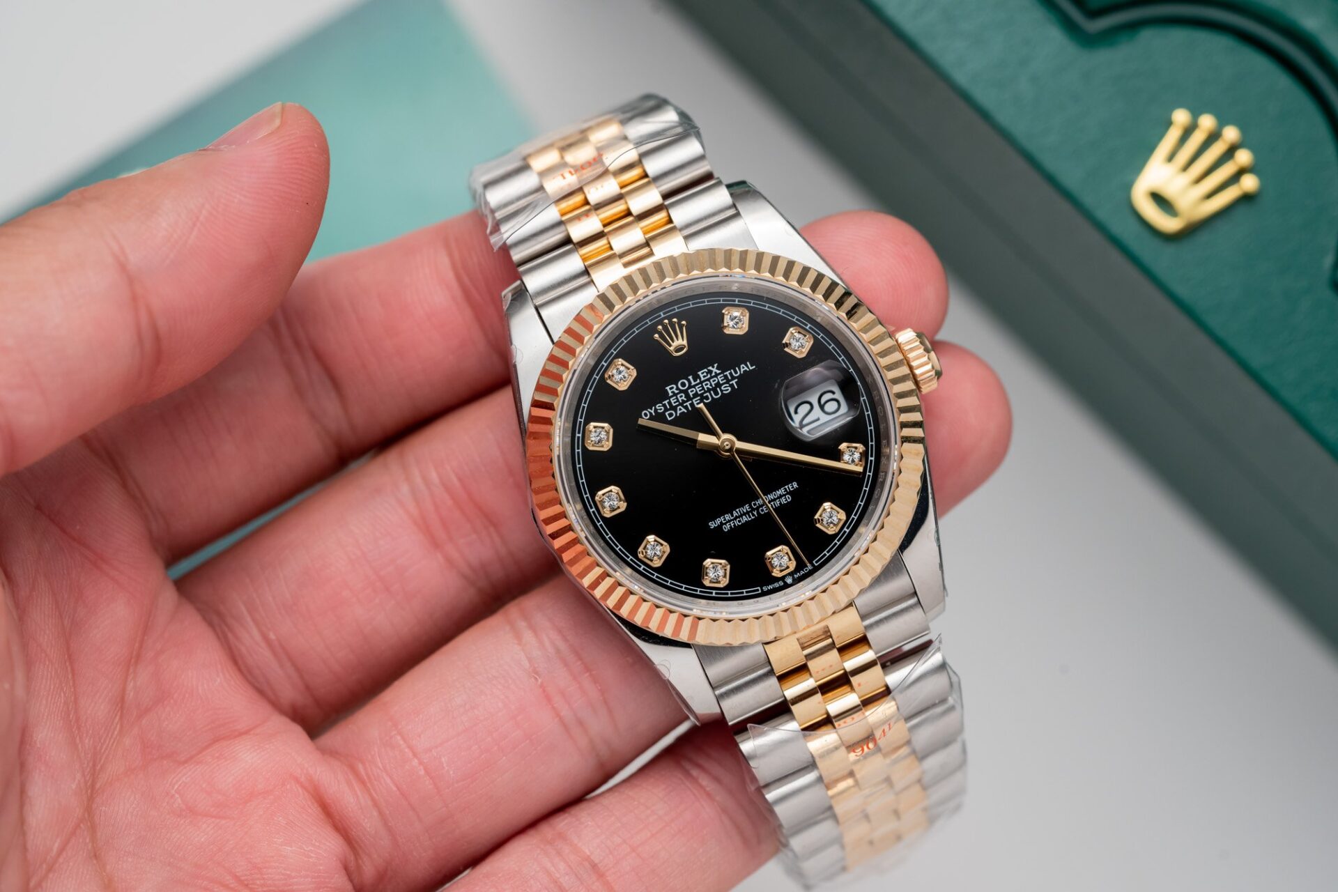 Rolex DateJust Black Dial Gold Wrapped Replica Watch GM Factory 36mm - Elite Watch Atelier