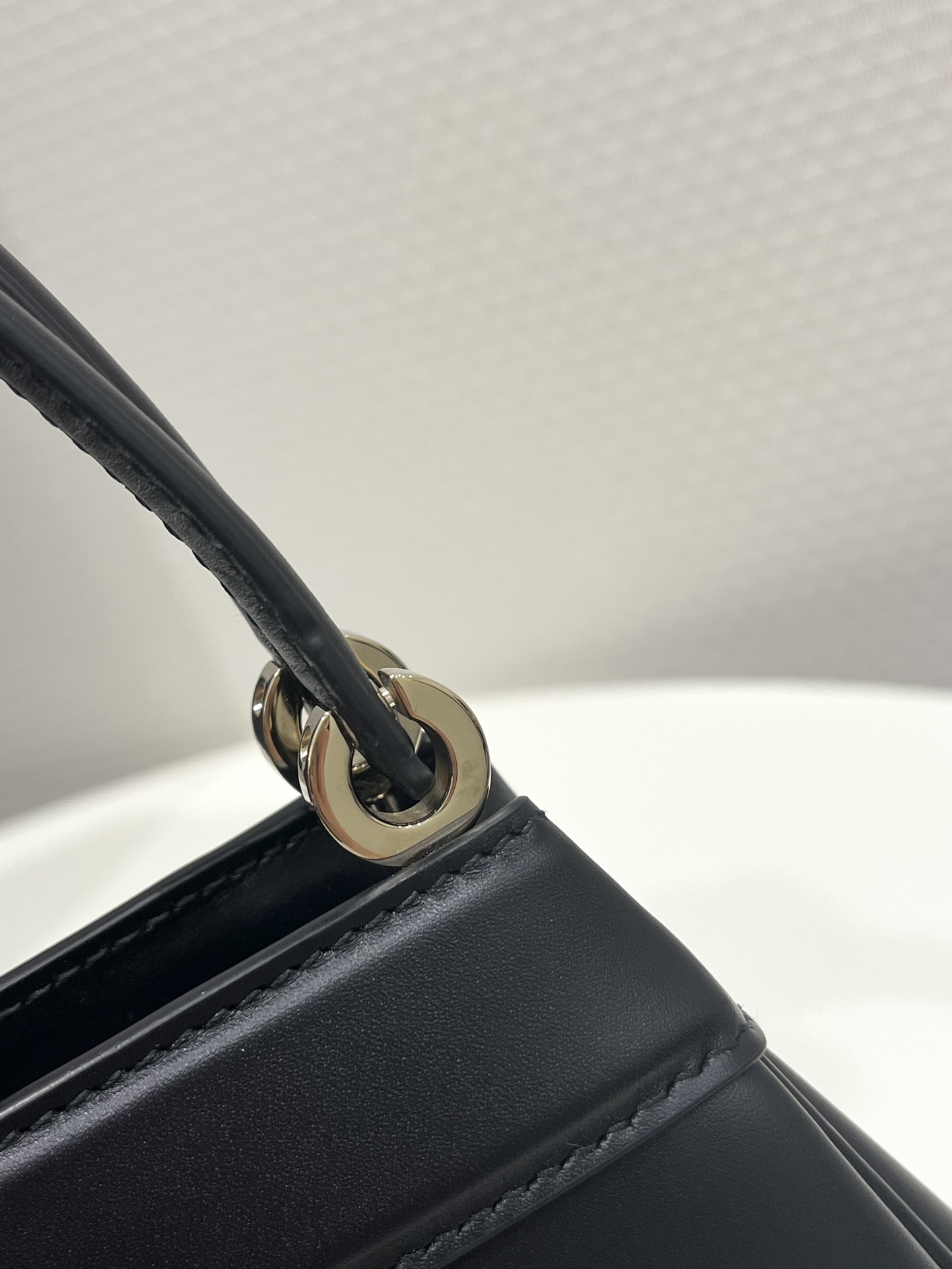 Medium Dior Key Bag Black For Women 12in/30 cm M1843OBEQ_M9001:1High-quality replica