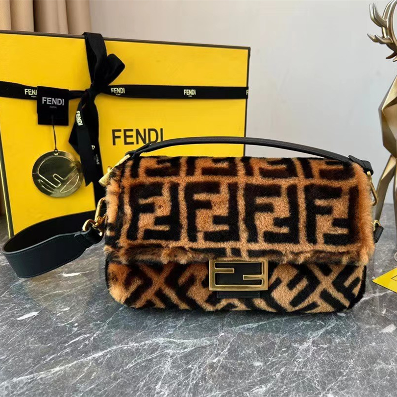 Fendi wool Baguette bag - Replicaclubs