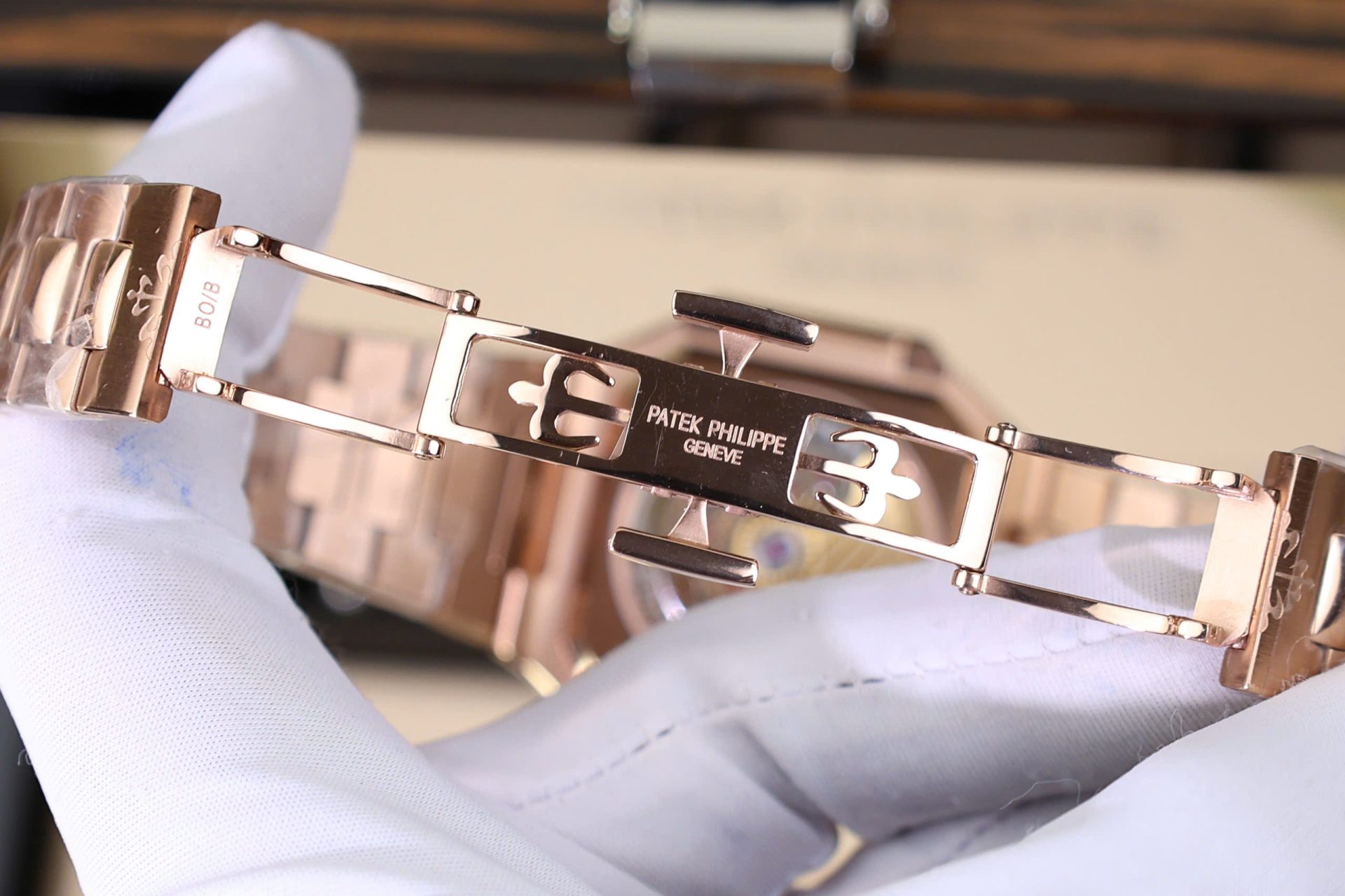 Patek Philippe Cubitus 5821 Rose Gold Replica Watch Dial Chocolate 45mm - Top club