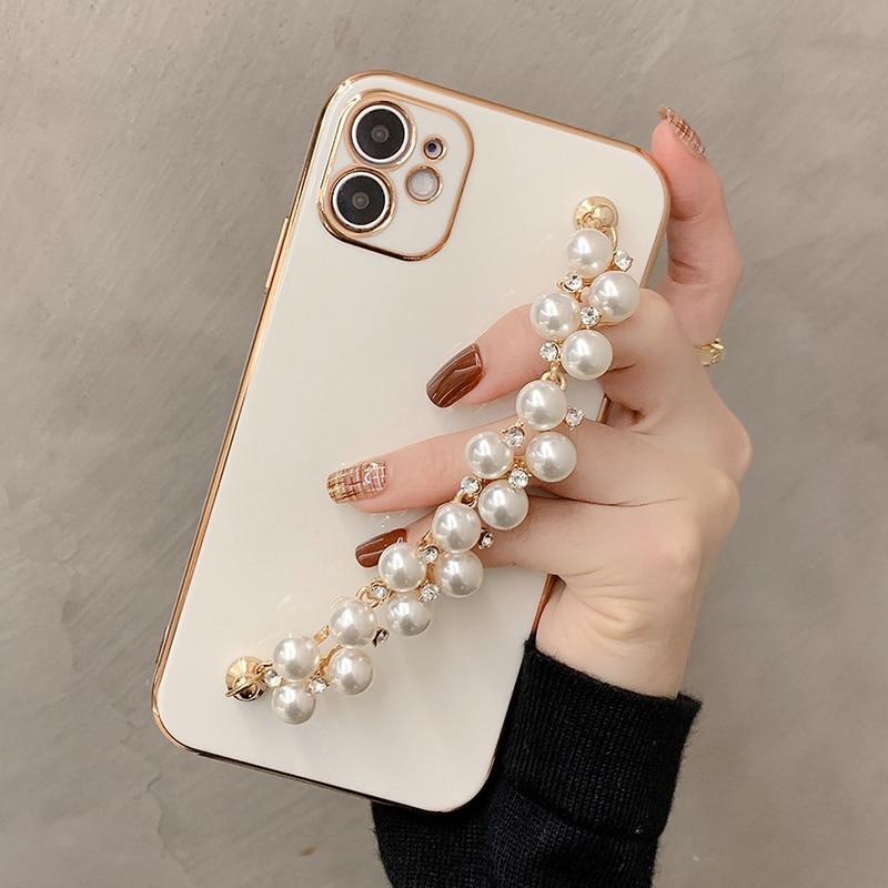 Gloss Pearl Chain iPhone Case - Wholesale & Influencer
