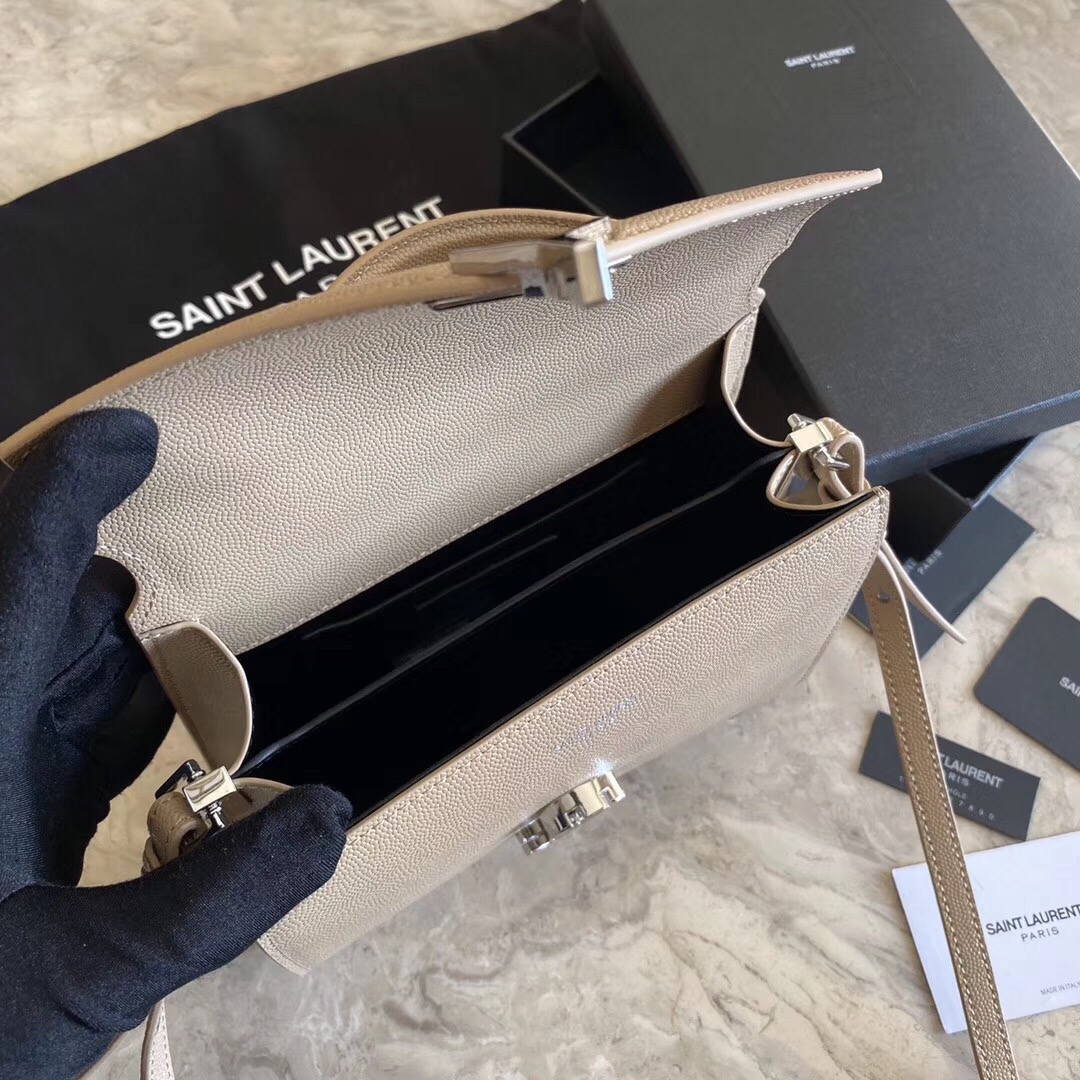 CASSANDRA MONOGRAM CLASP BAG IN MATTE PYTHON1:1High-quality replica