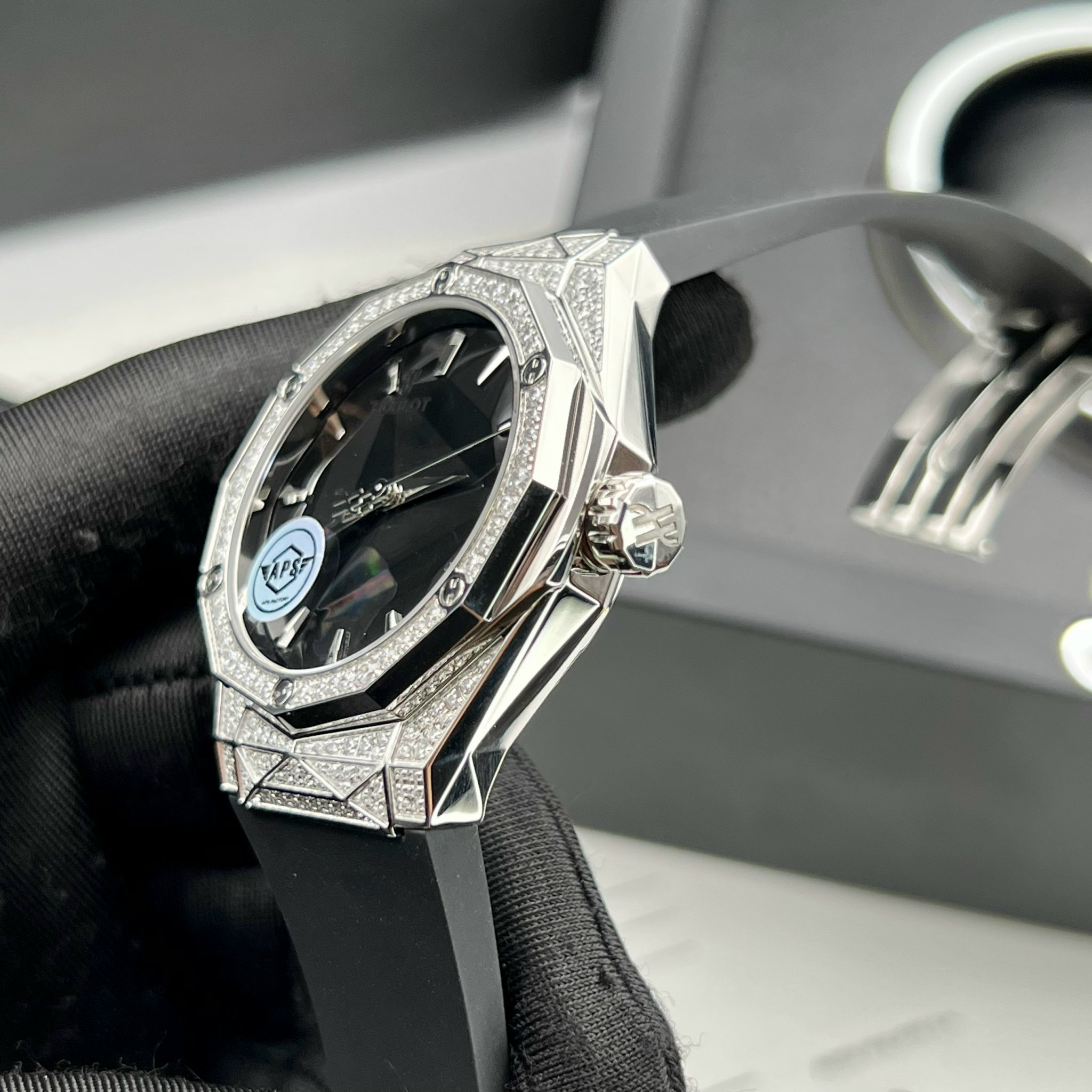 Hublot Replica Watch Classic Fusion Orlinski Full Diamonds Titanium Rubber Strap APS 40mm - Top club