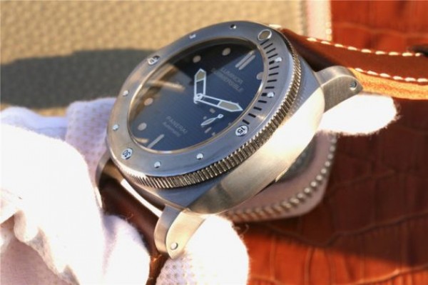 Replica Panerai PAM569 Titanium XF Brown Thick Leather Strap P9000 - Top club