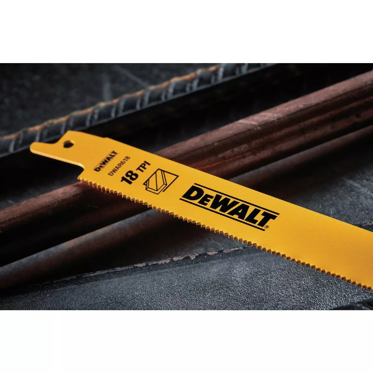 DEWALT 6 In. 18 TPI Bi-Metal Metal Reciprocating Saw Blade (5-Pack)