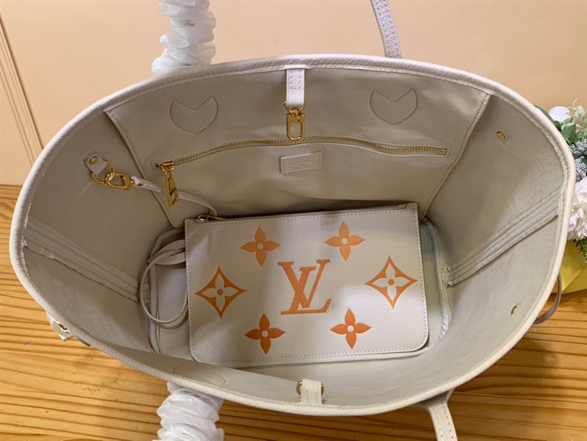 Louis Vuitton Neverfull MM Tote Bag – LB1641:1High-quality replica