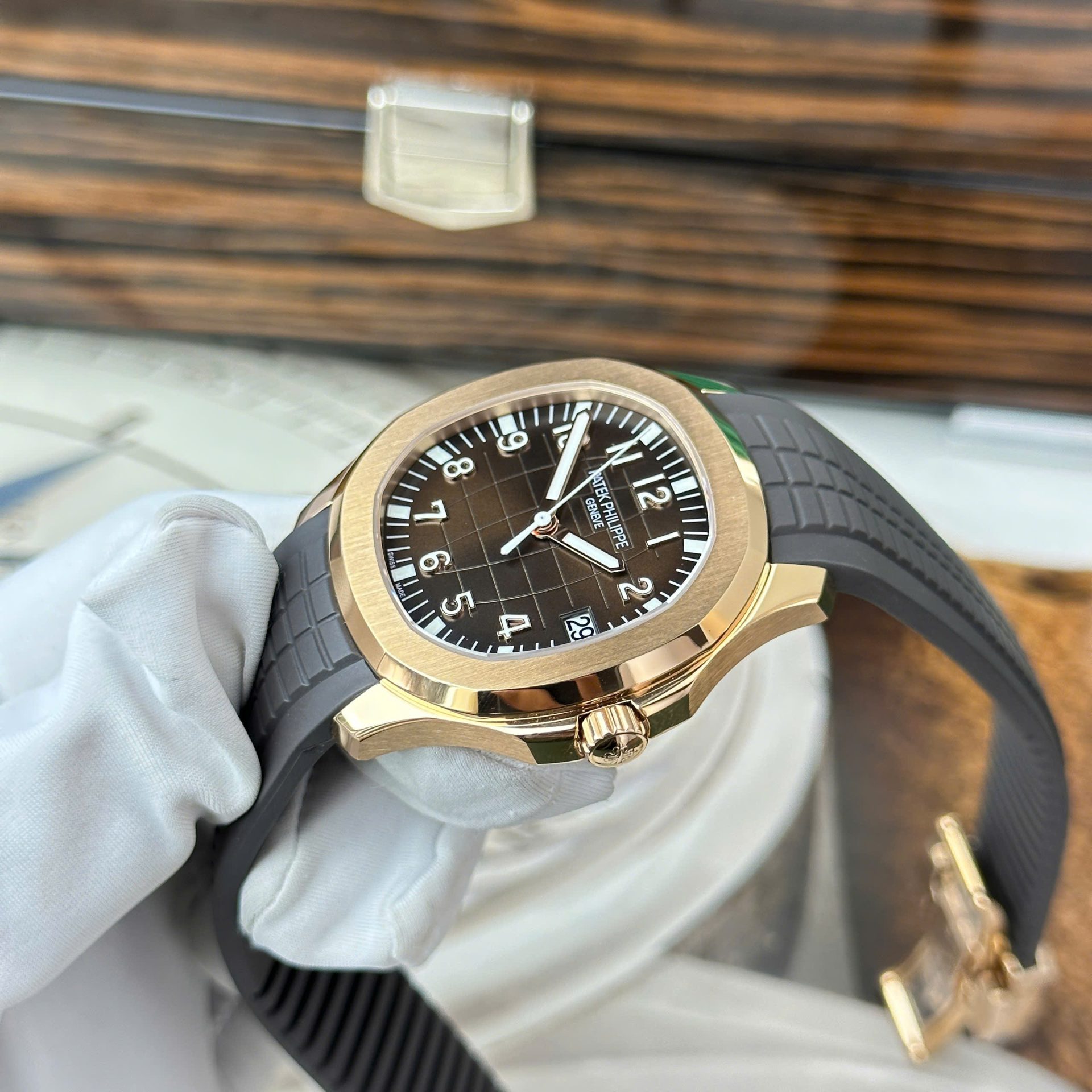 Patek Philippe Aquanaut 5167R Best Replica Watch Custom Like Auth 40mm - Top club