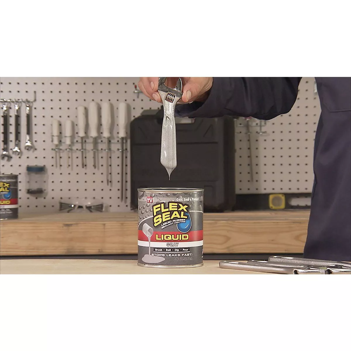 FLEX SEAL 1 Qt. Liquid Rubber Sealant, Gray
