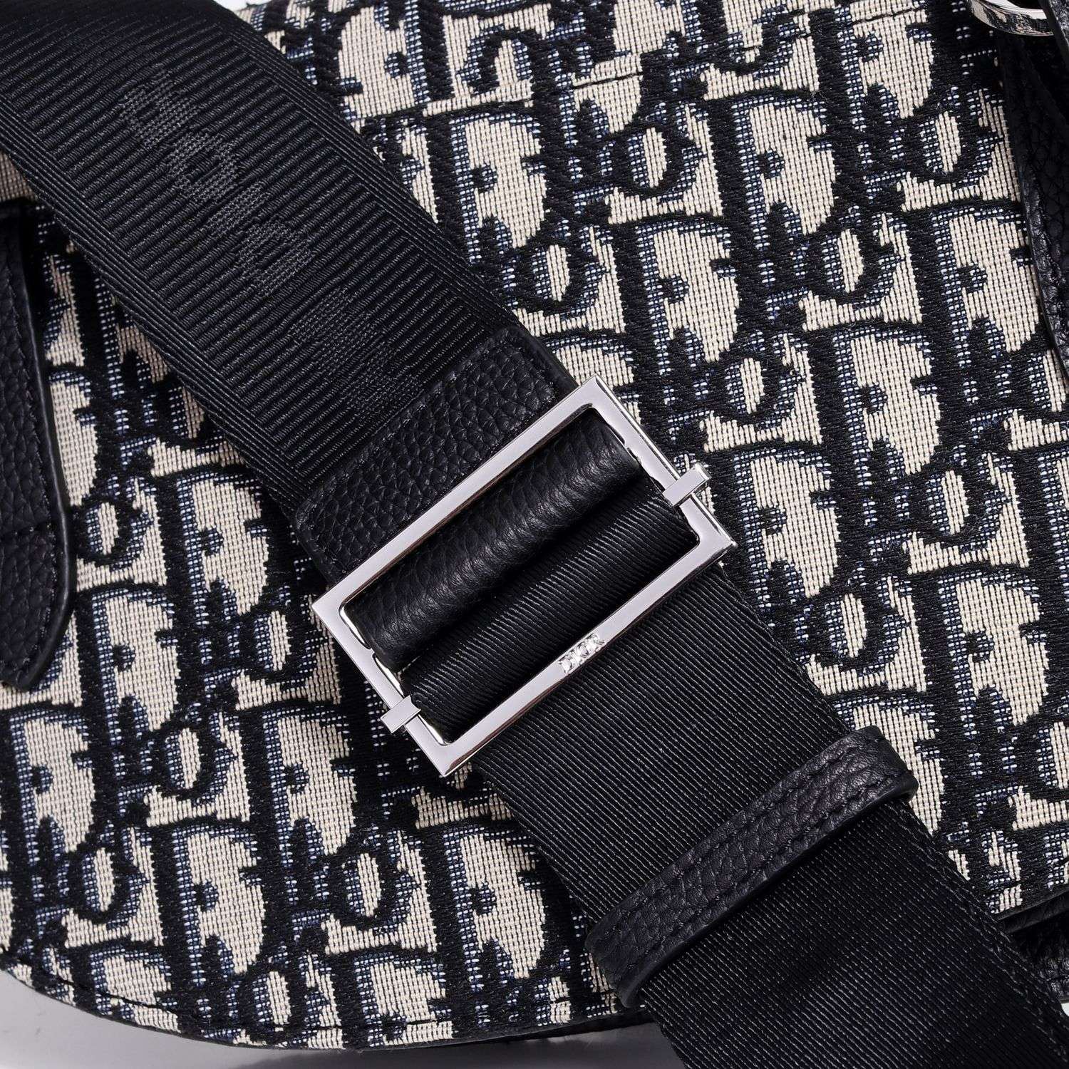 The Saddle Pouch Dior Oblique Jacquard White/Black For Women‎ 9.5in/24cm CD1:1High-quality replica